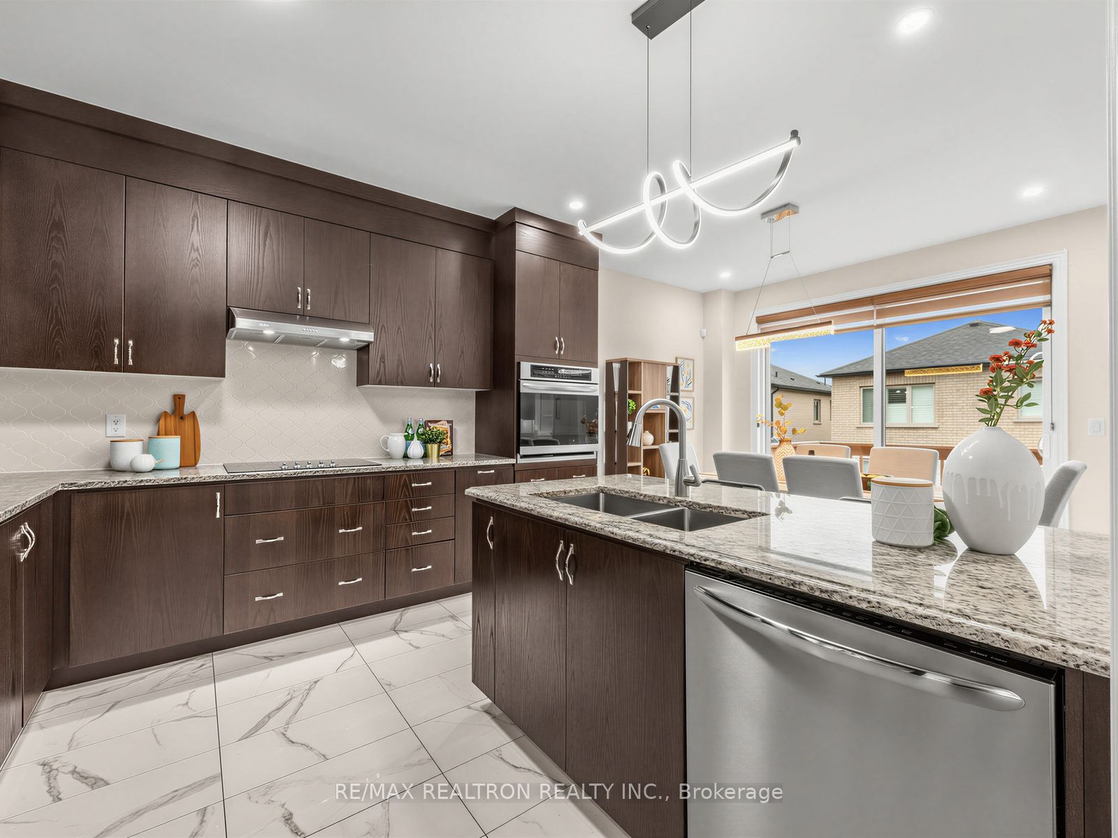 1059 Purus Path Property Photo 10