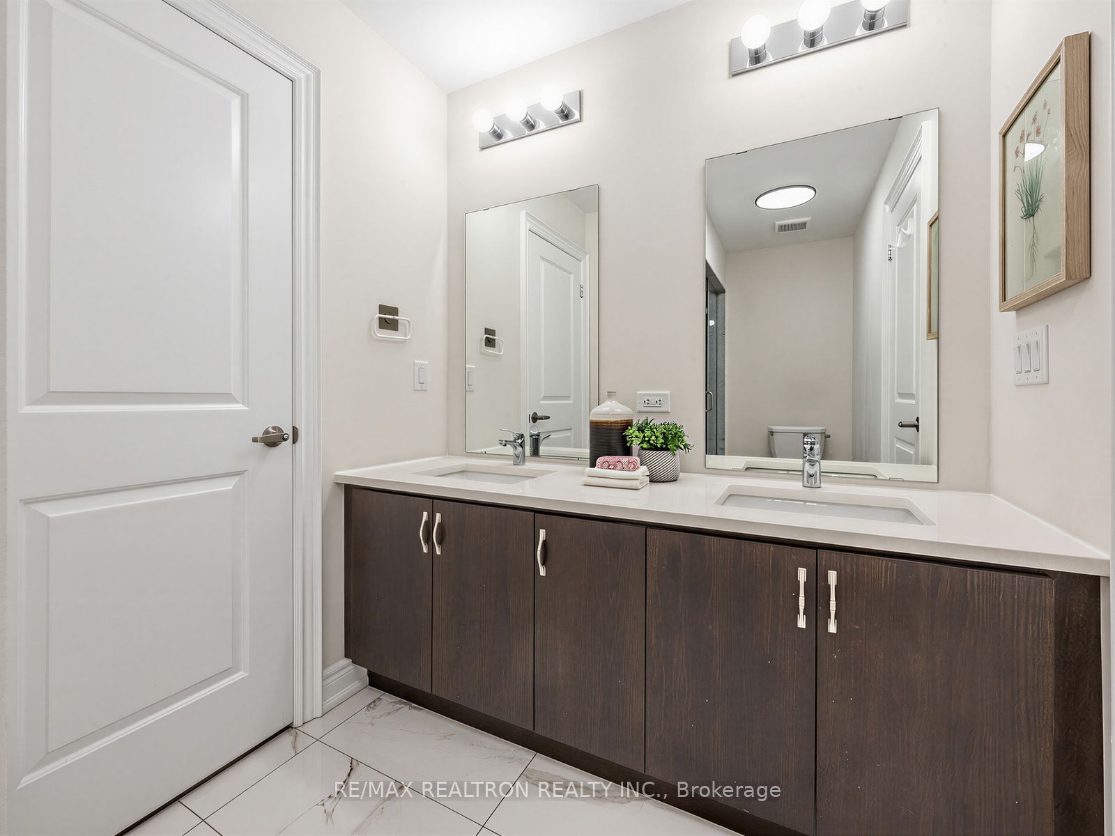 1059 Purus Path Property Photo 19