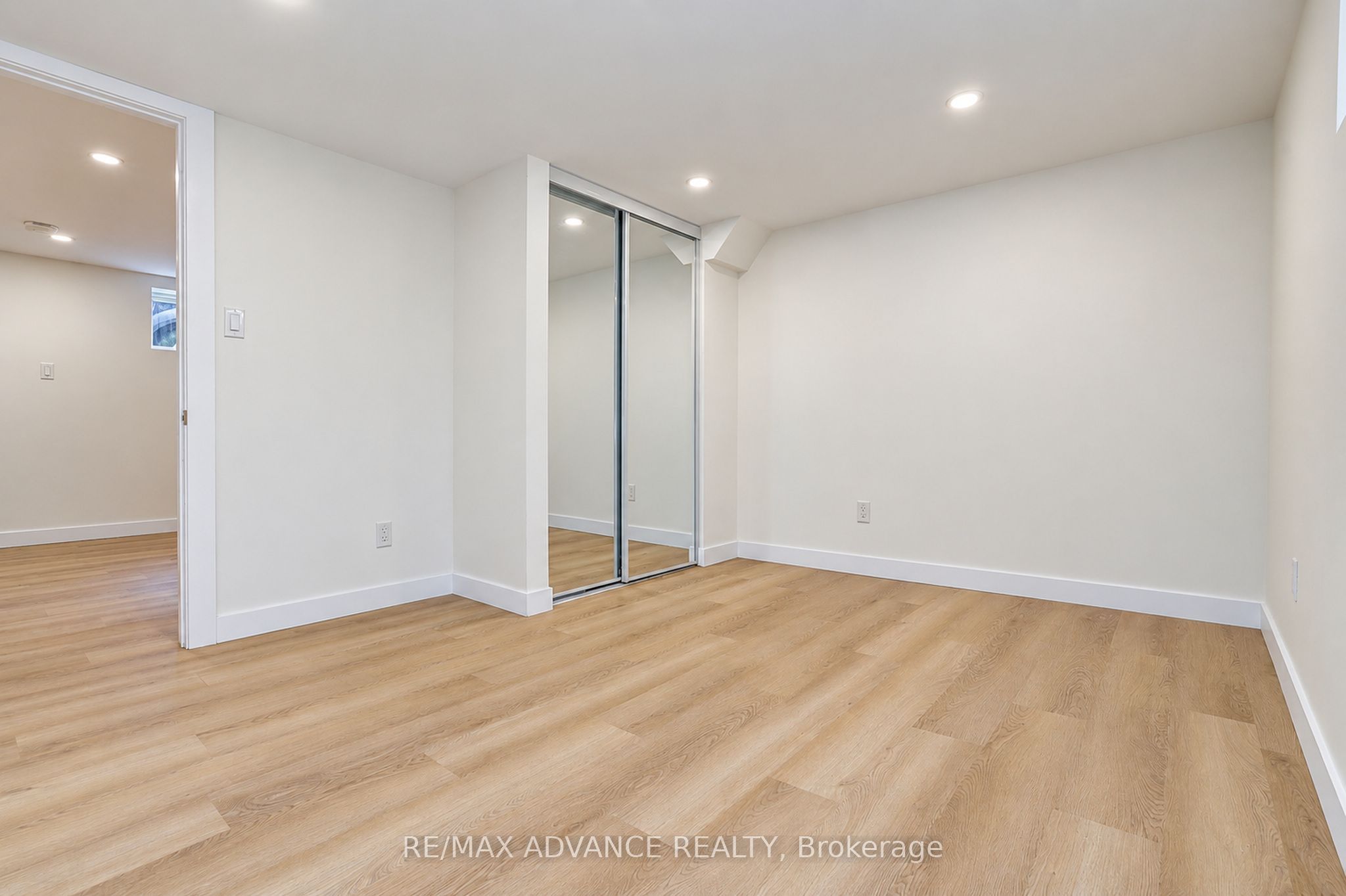 39 Janet Boulevard Property Photo 40