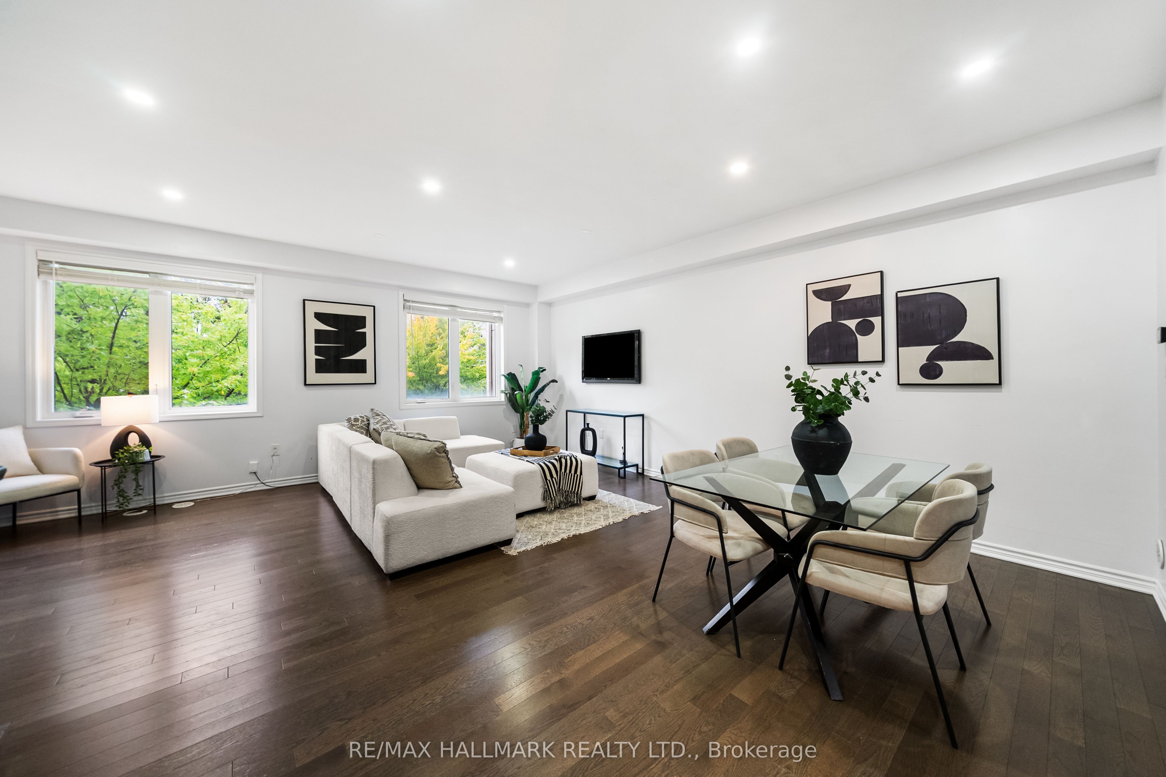 56 Heron Park Place Property Photo 4