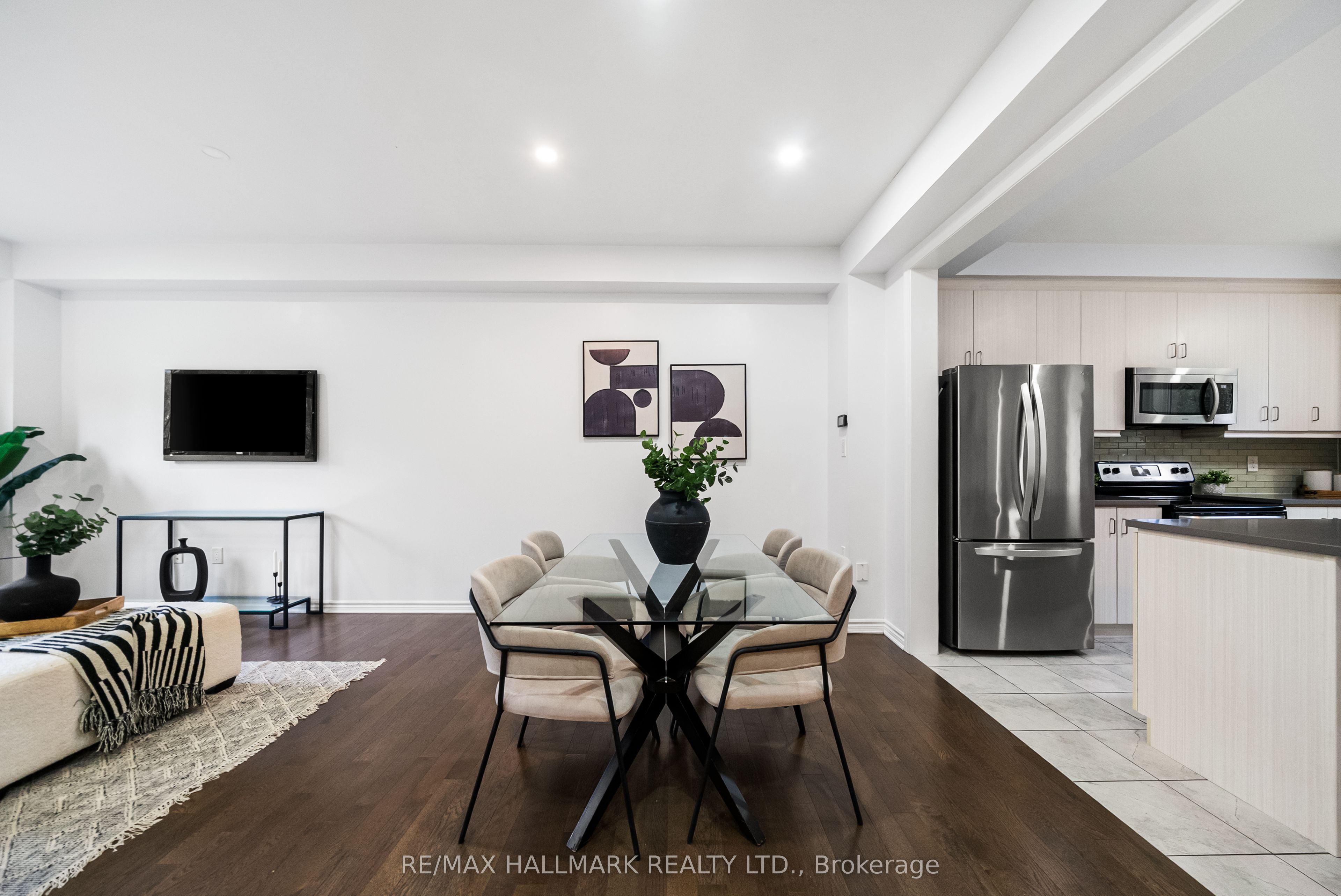 56 Heron Park Place Property Photo 6