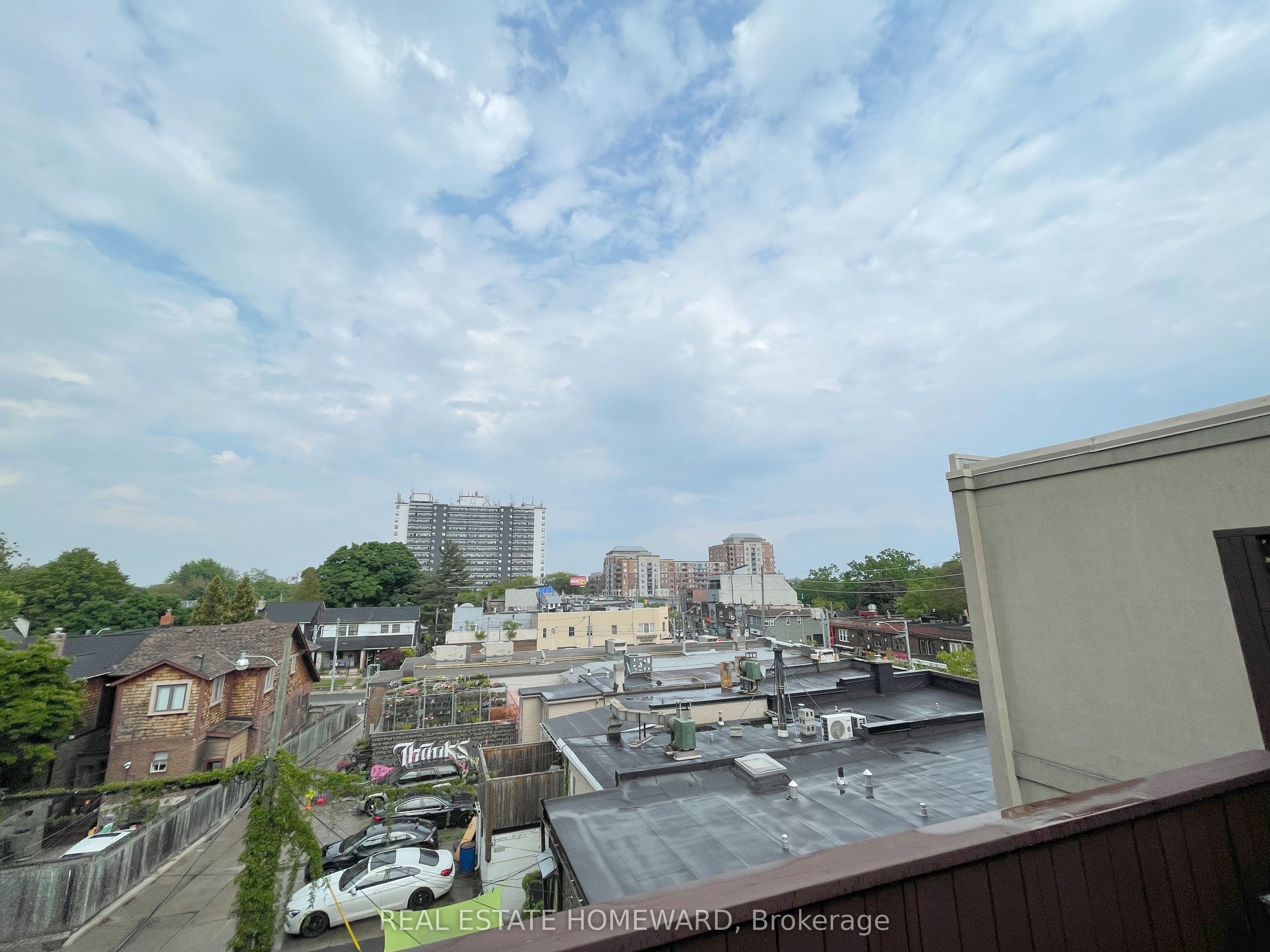 287 Kingswood Road Property Photo 24