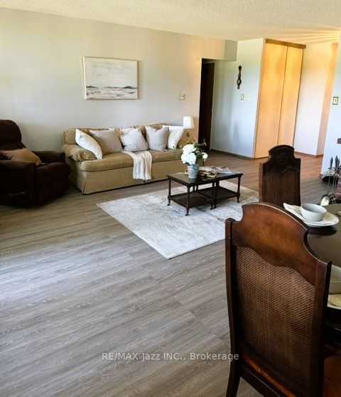120 Elgin Street W 102 Property Photo 6