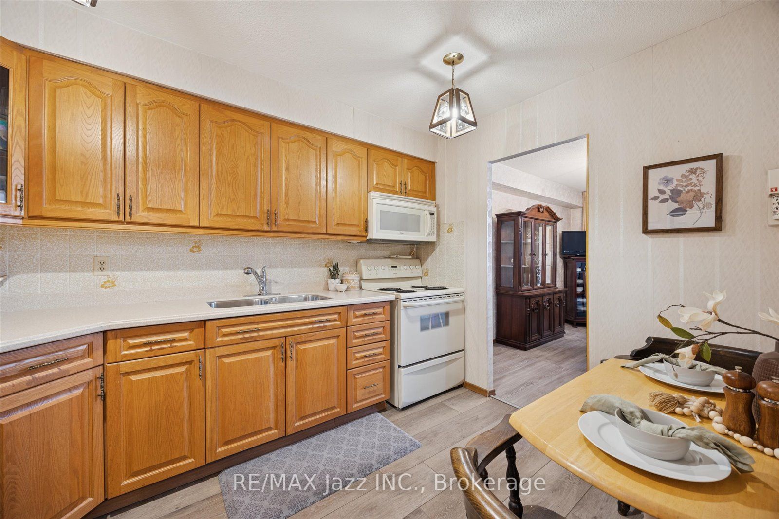 120 Elgin Street W 102 Property Photo 14