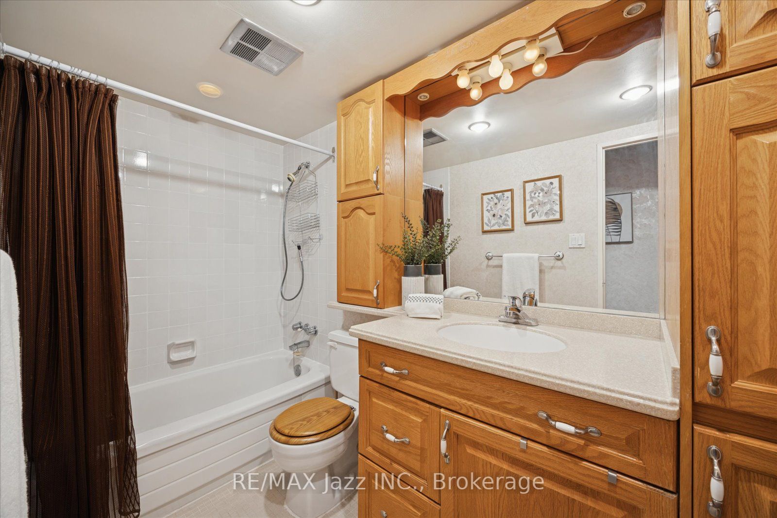 120 Elgin Street W 102 Property Photo 15