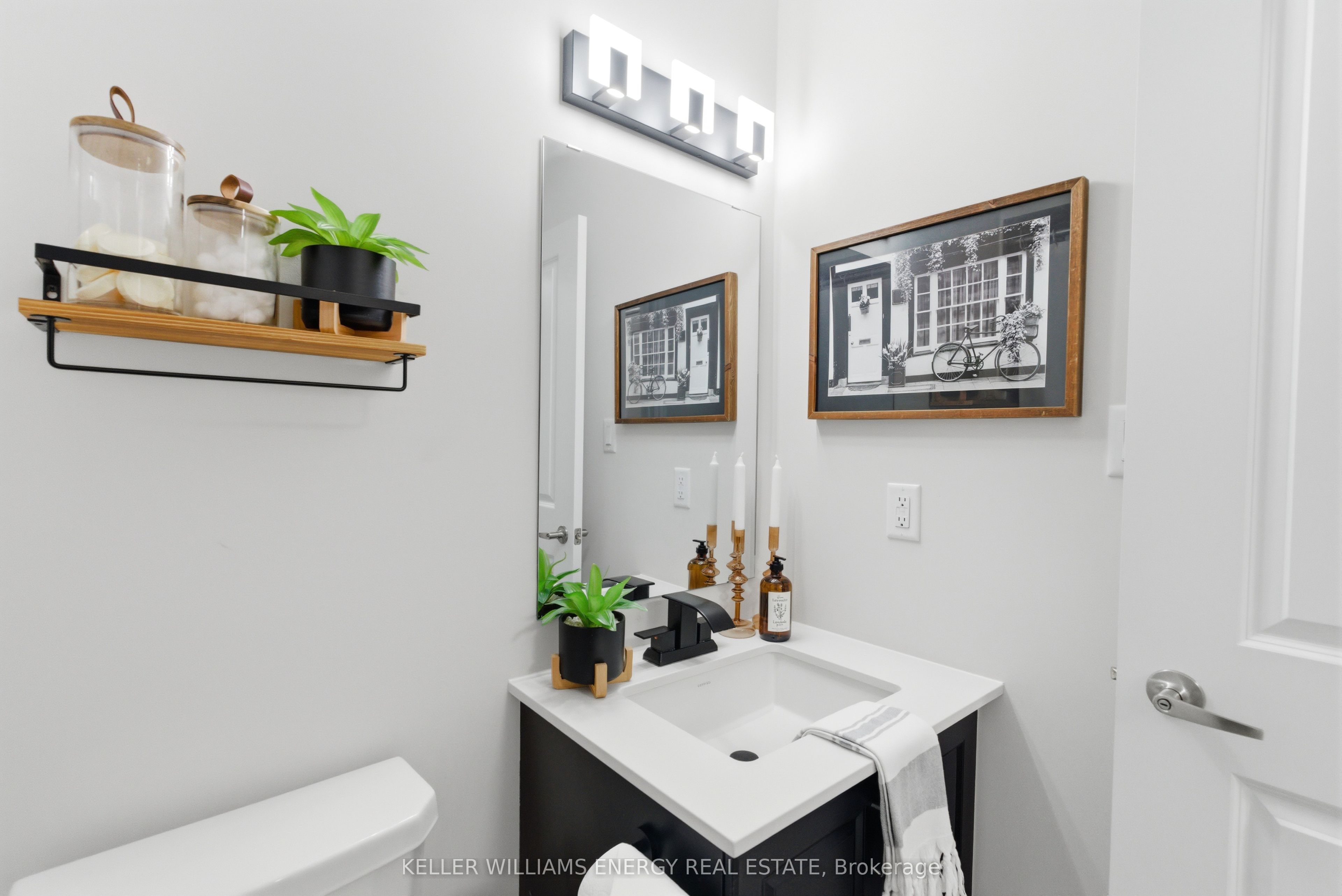475 Beresford Path 7 Property Photo 26