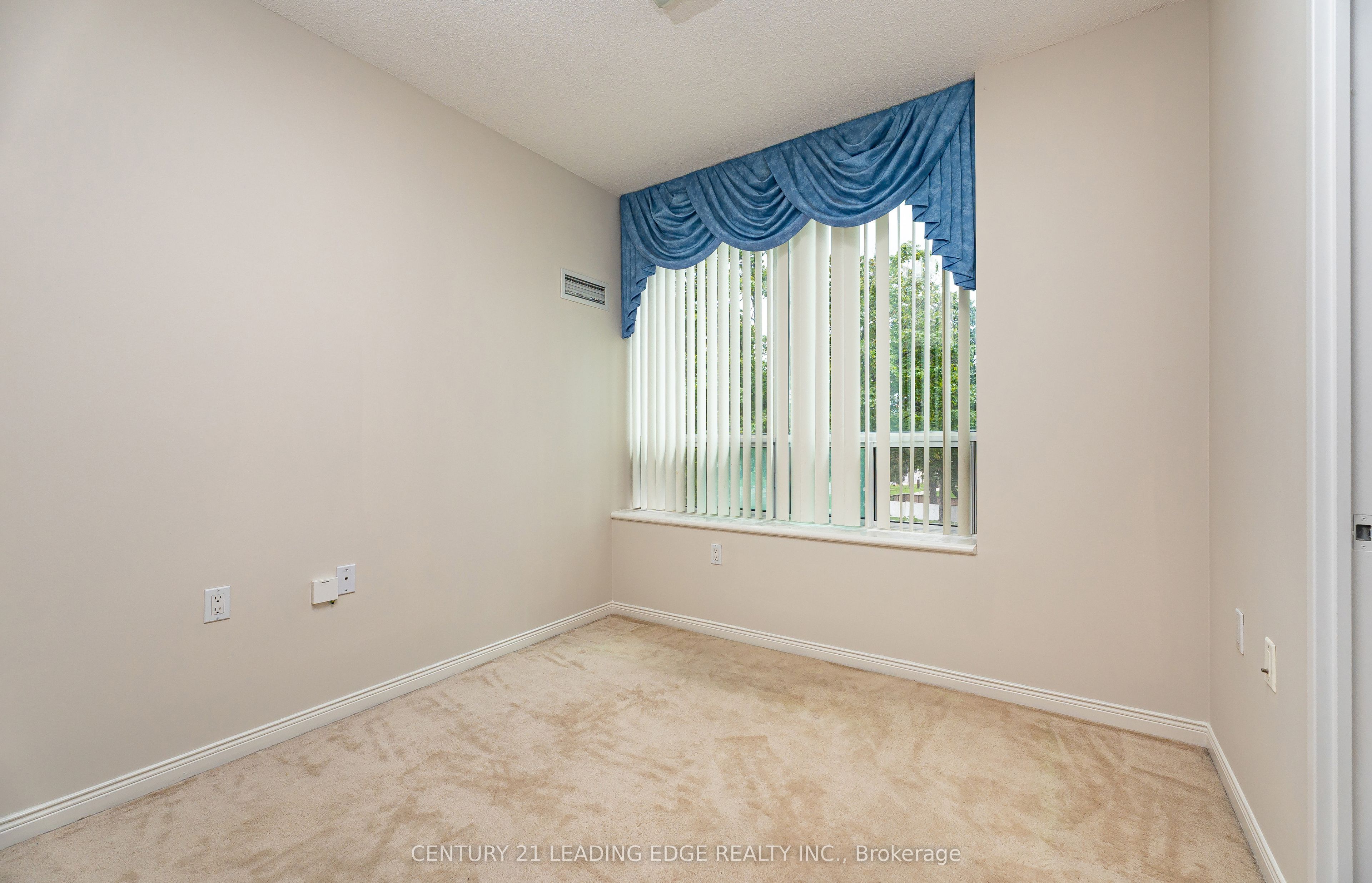 2800 Warden Avenue 104 Property Photo 14