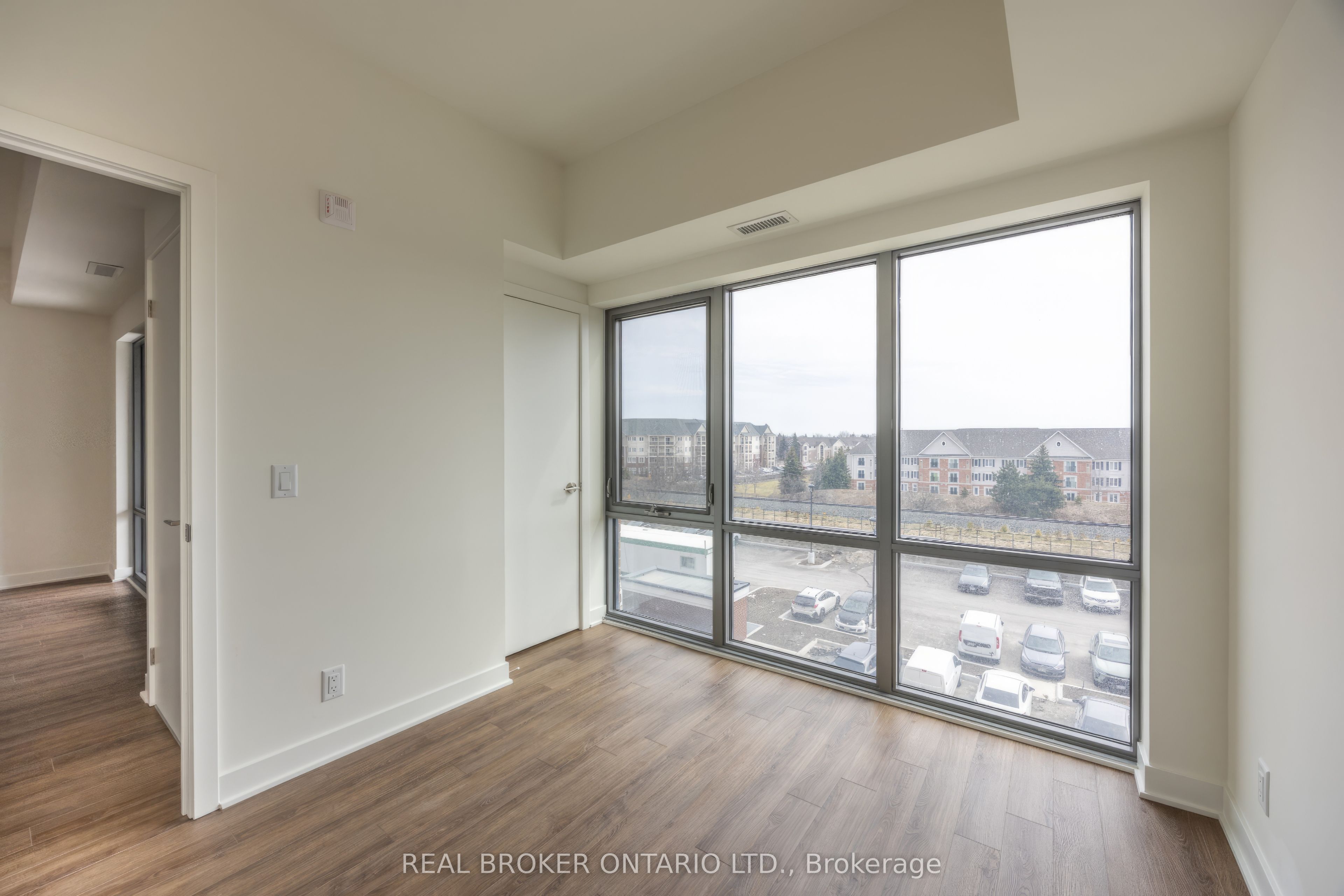 51 Clarington Boulevard 402 Property Photo 13