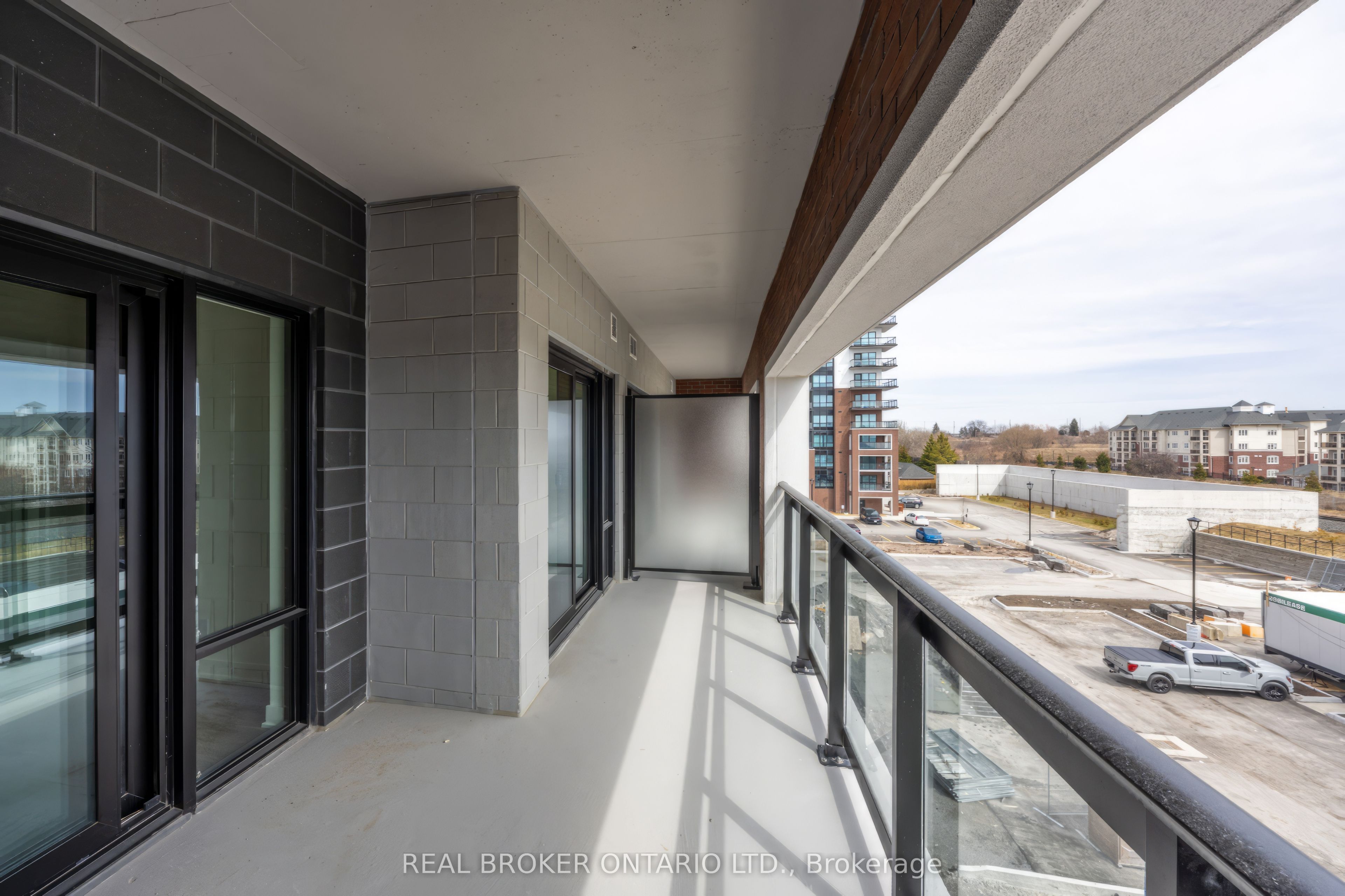 51 Clarington Boulevard 402 Property Photo 18