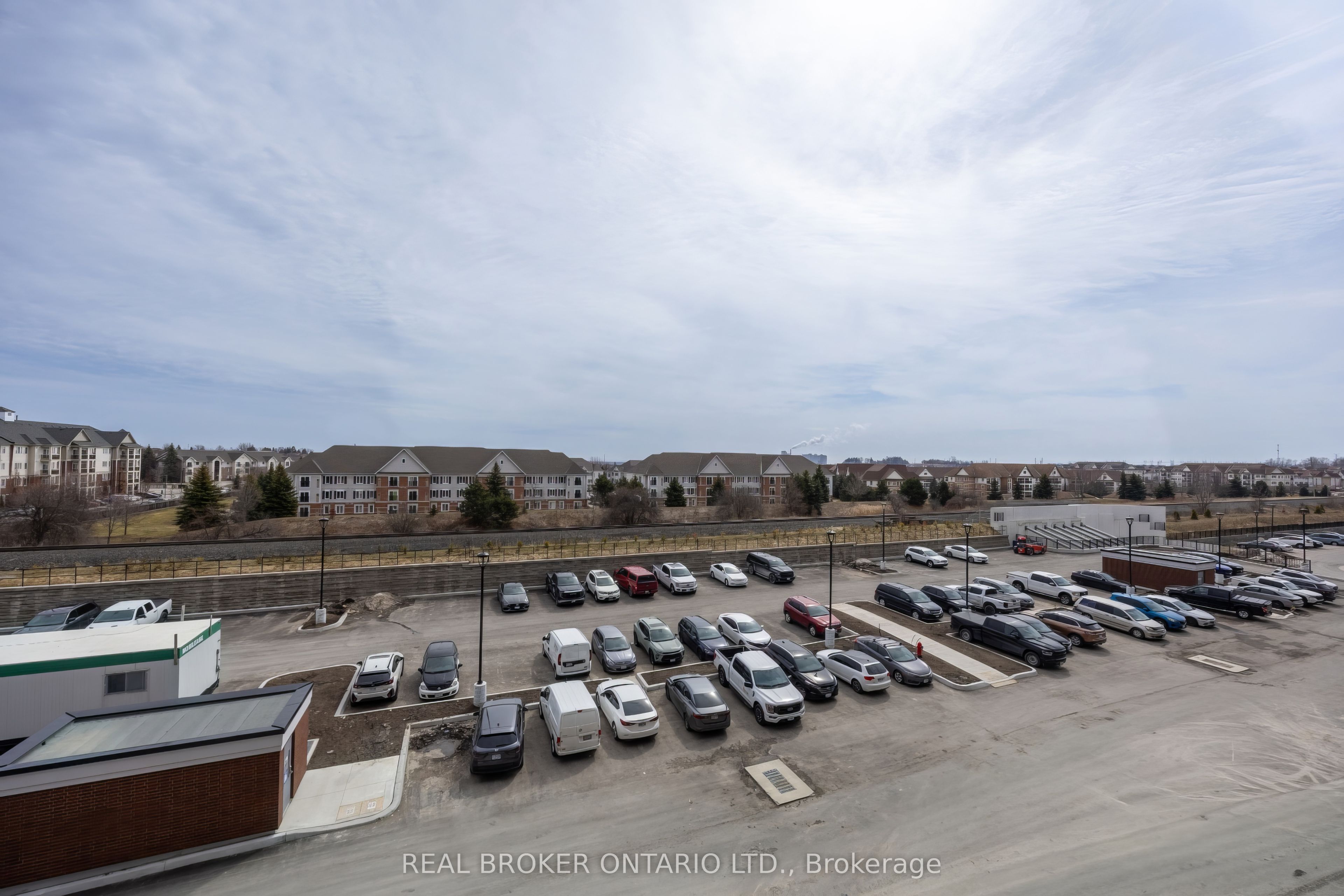 51 Clarington Boulevard 402 Property Photo 20
