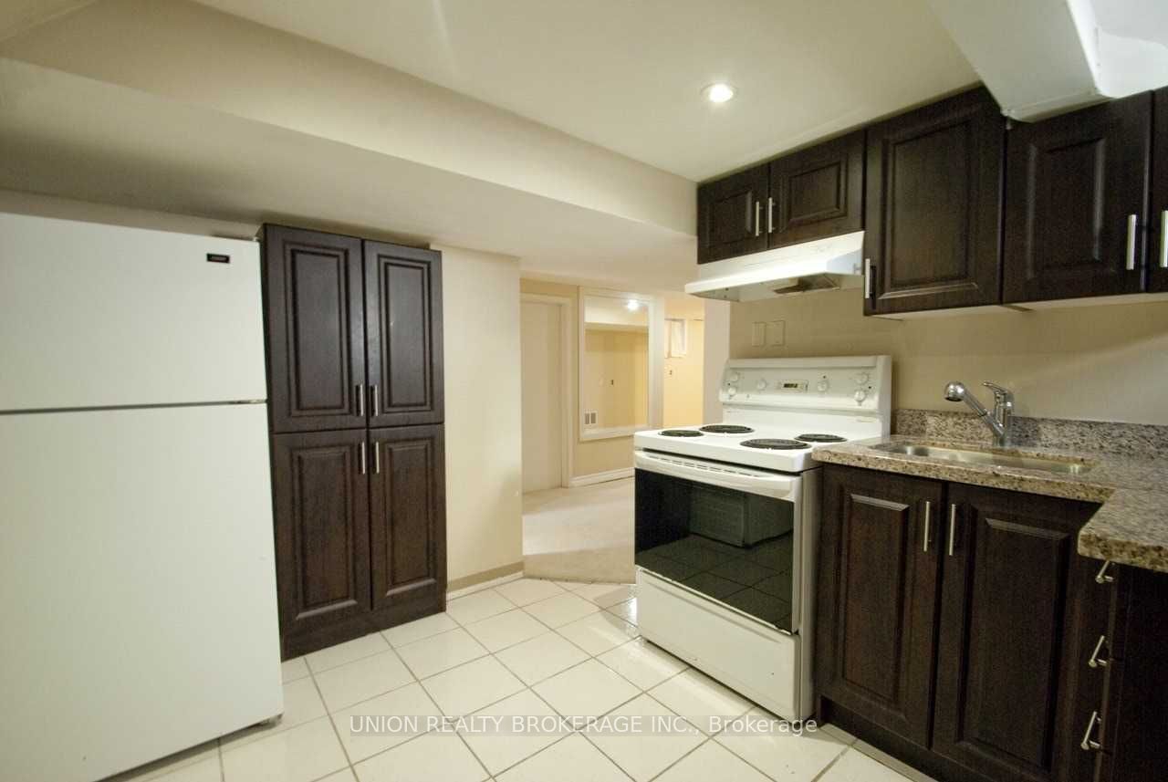 39 Gower Street Bsmt Property Photo 4