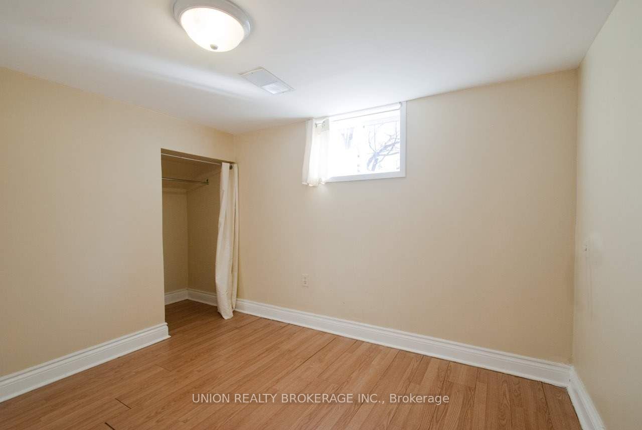 39 Gower Street Bsmt Property Photo 6