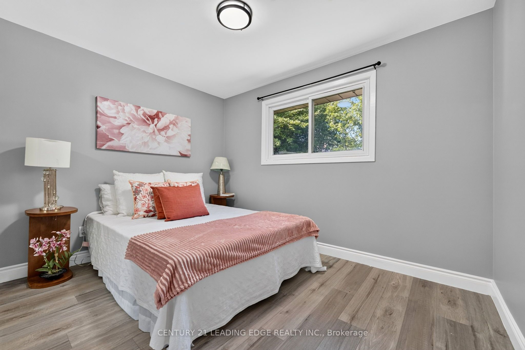 382 Fairlawn Street Property Photo 23
