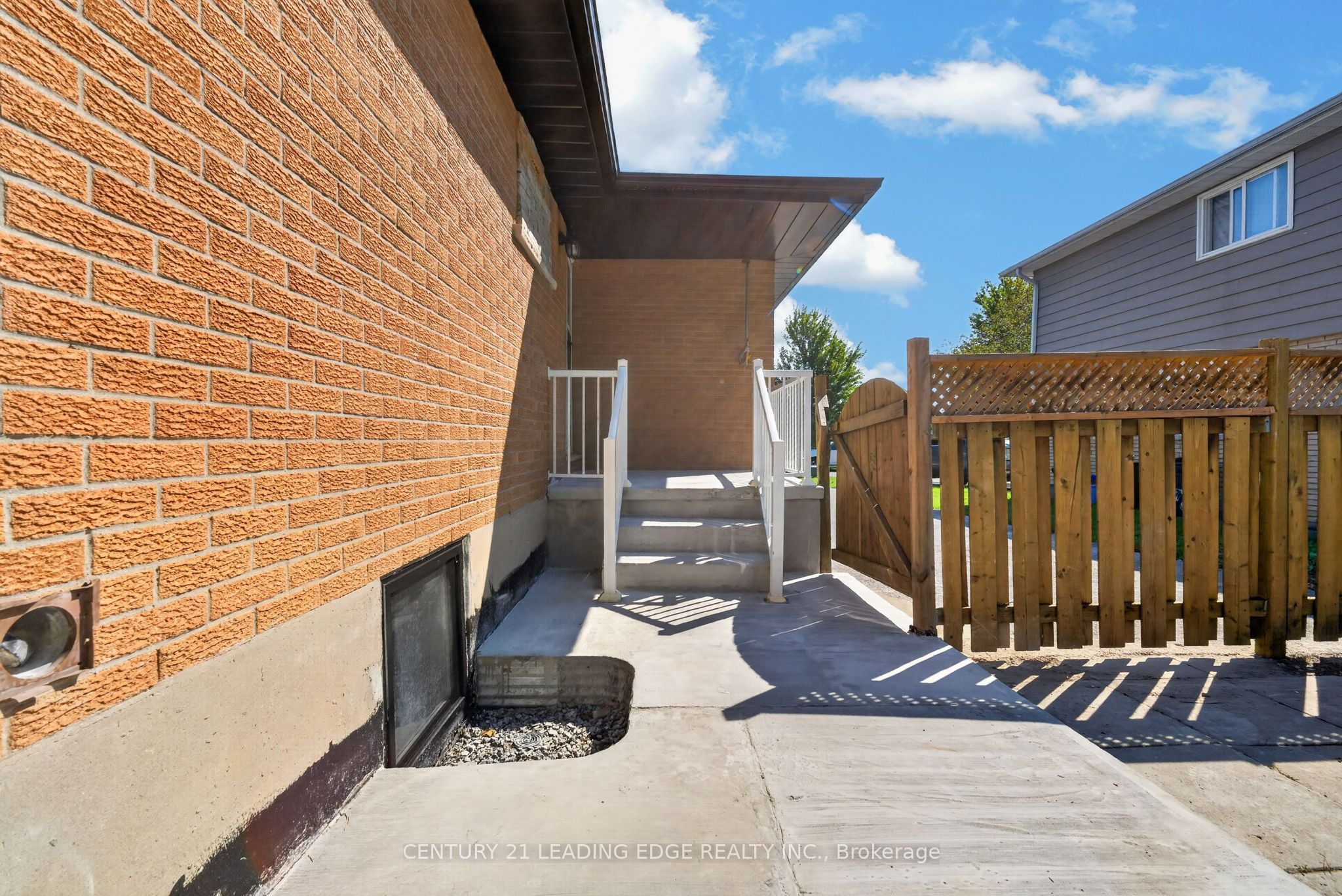 382 Fairlawn Street Property Photo 49