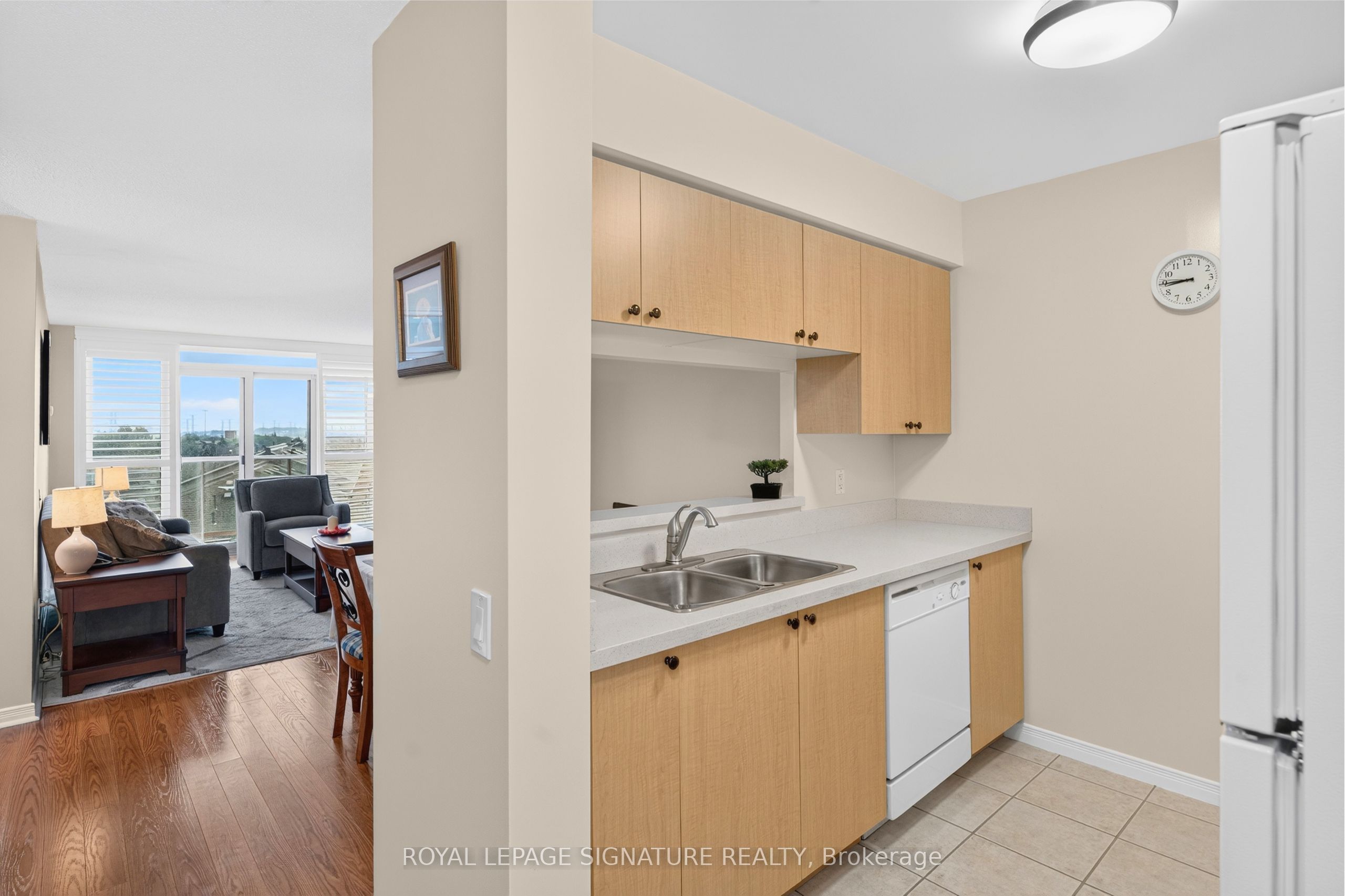 1200 The Esplanade Road N 610 Property Photo 9