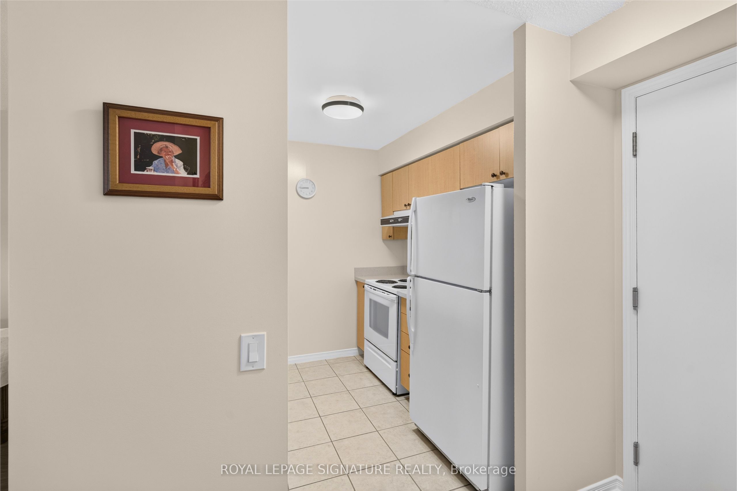 1200 The Esplanade Road N 610 Property Photo 10
