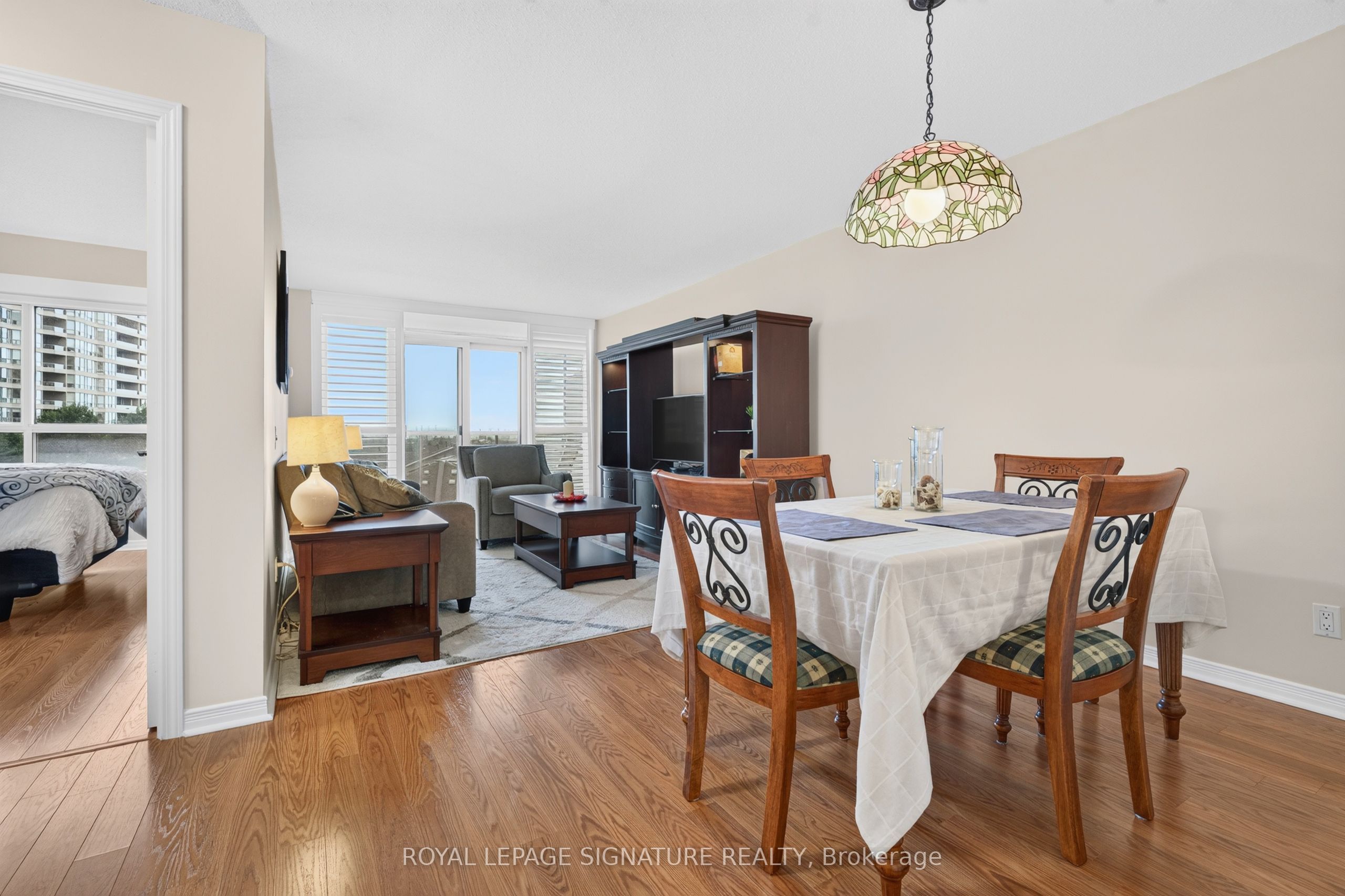 1200 The Esplanade Road N 610 Property Photo 15