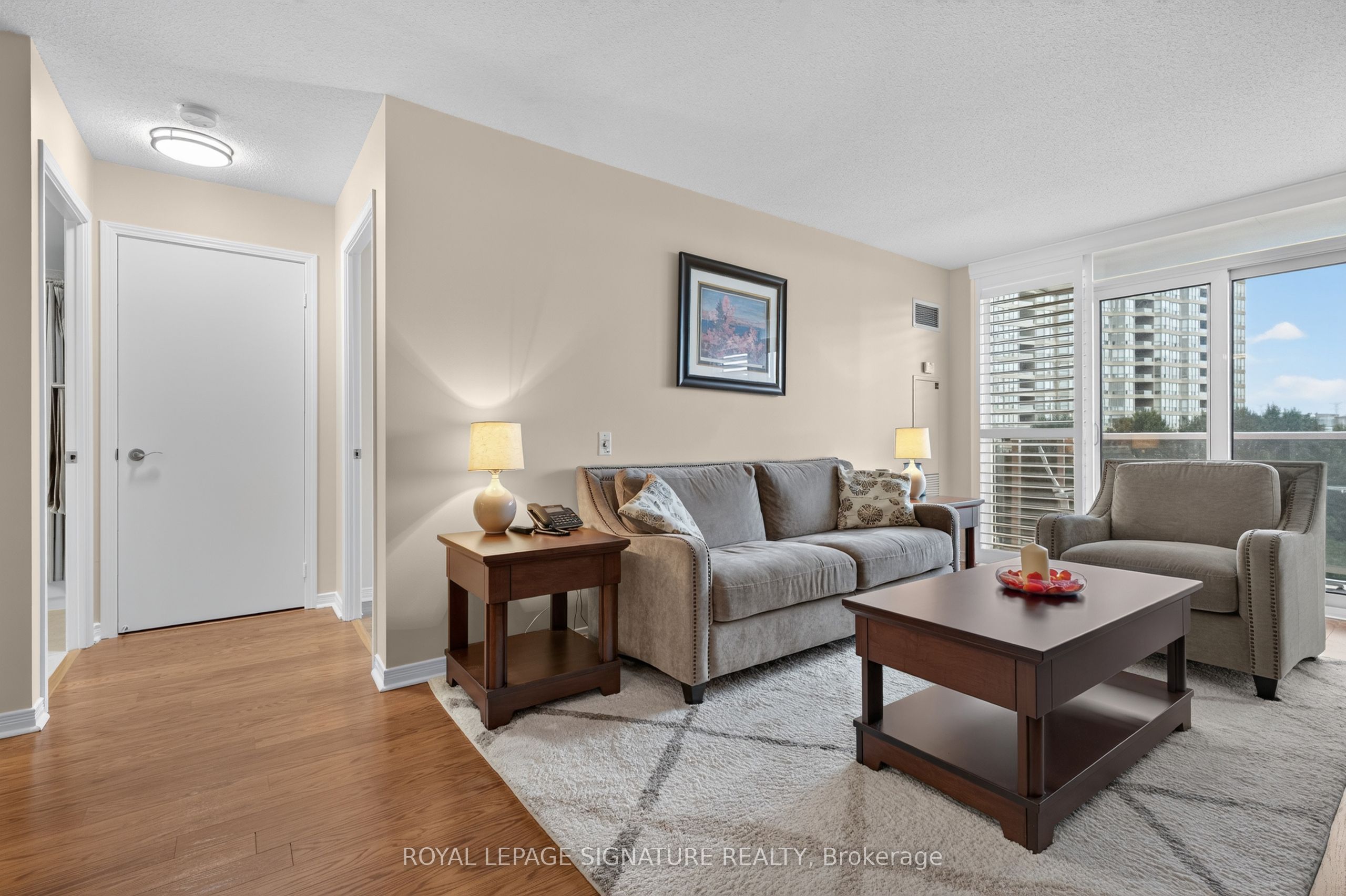 1200 The Esplanade Road N 610 Property Photo 17