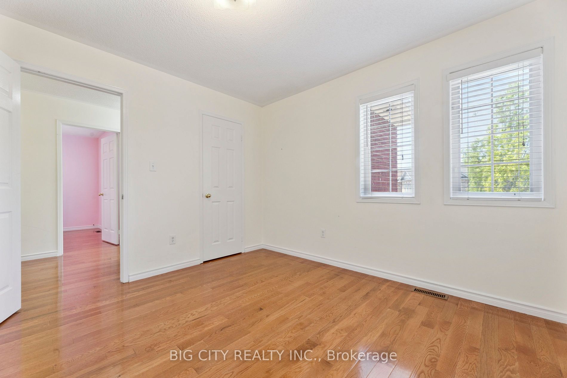 23 Angier Crescent Upper Property Photo 13