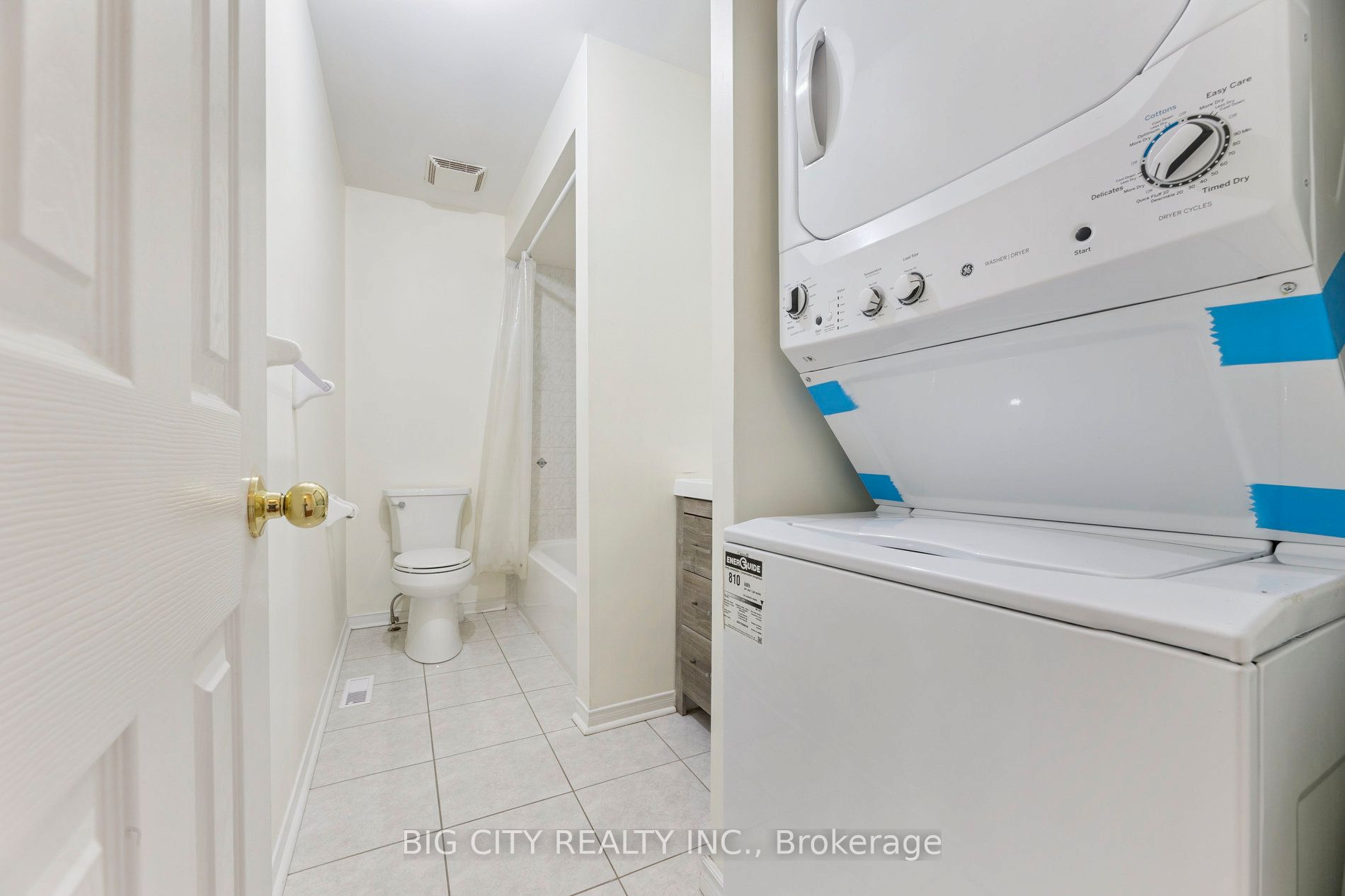 23 Angier Crescent Upper Property Photo 19