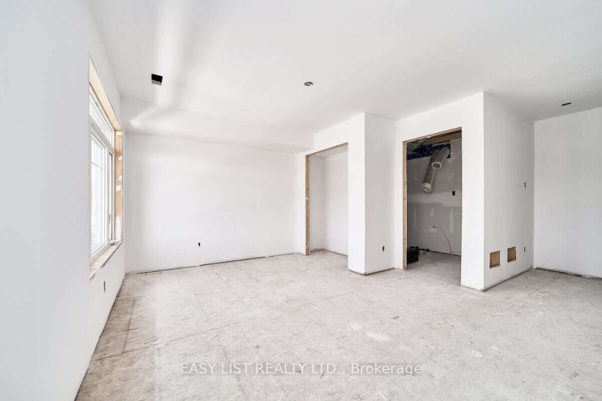 31 Addyman Crescent Property Photo 14