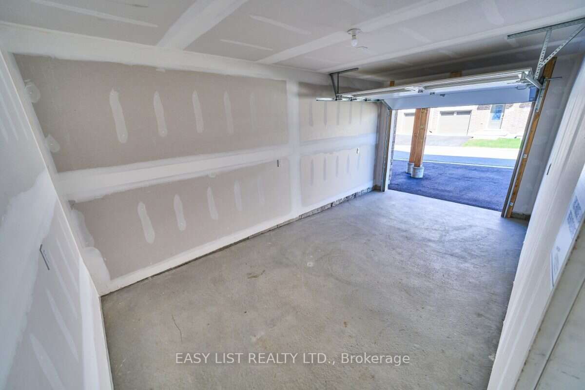 75 Addyman Crescent Property Photo 12