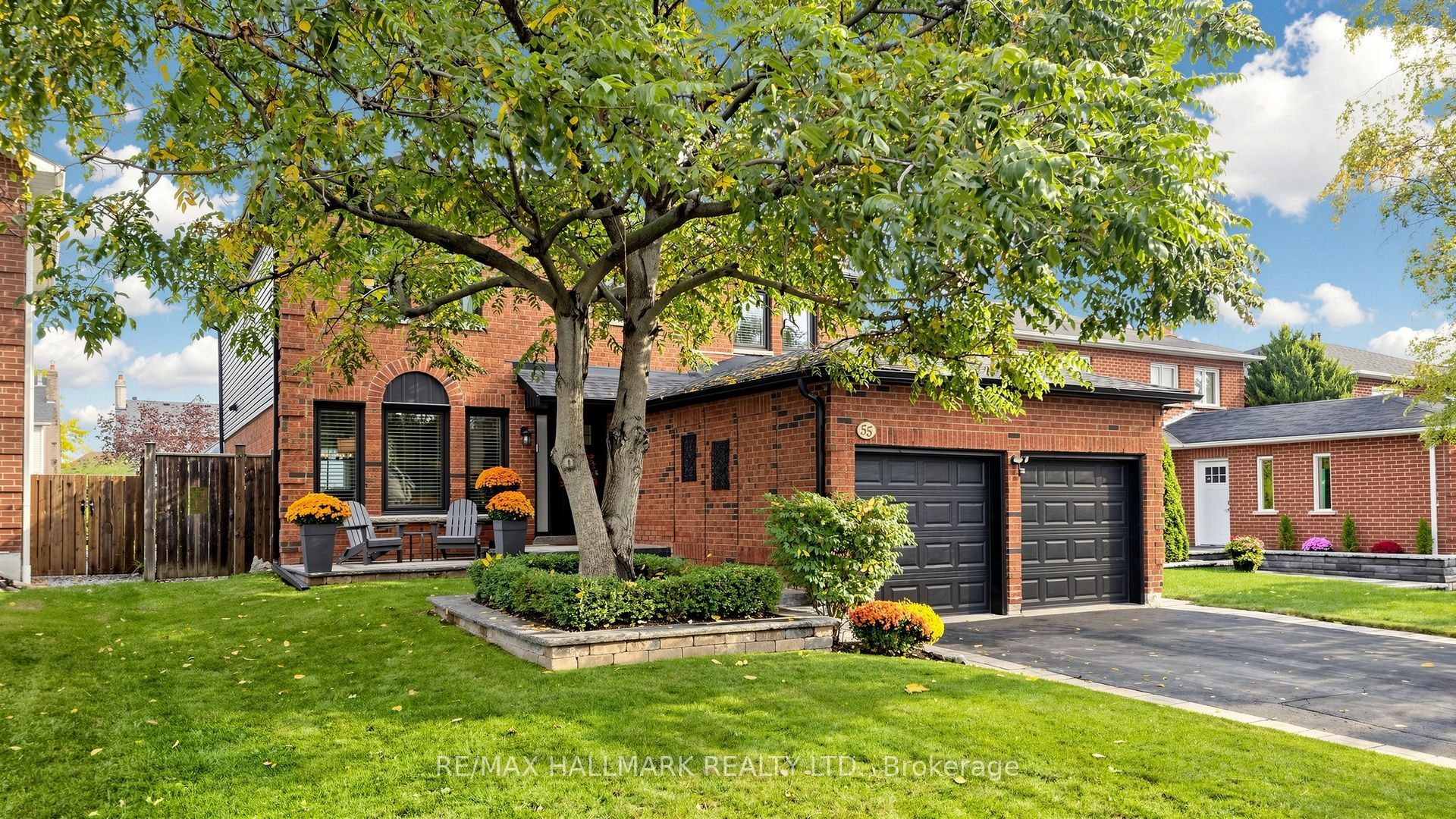 55 Bentonwood Crescent Property Photo 2