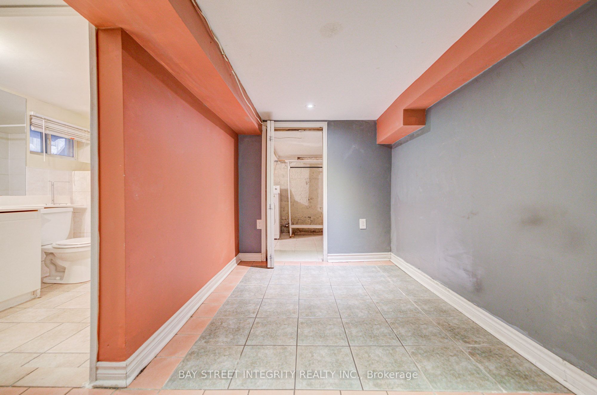 19 Robinson Avenue Property Photo 38
