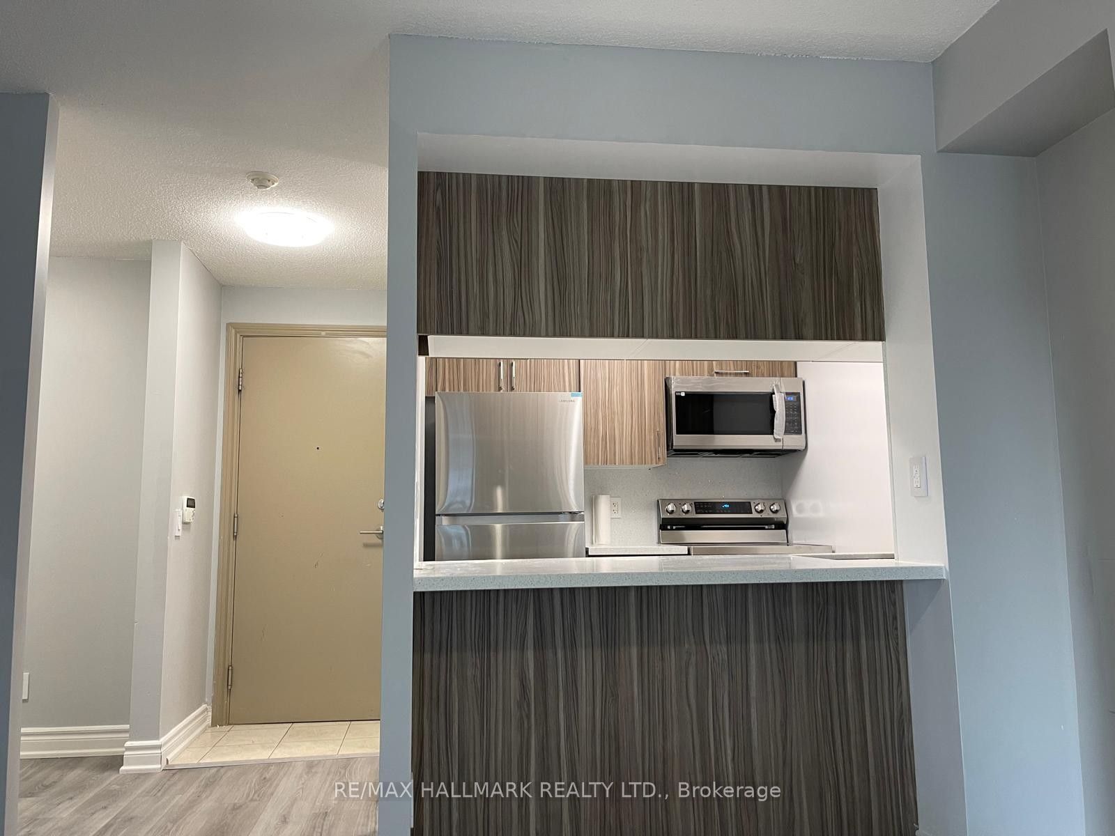 70 Town Centre Court 1805 Property Photo 6