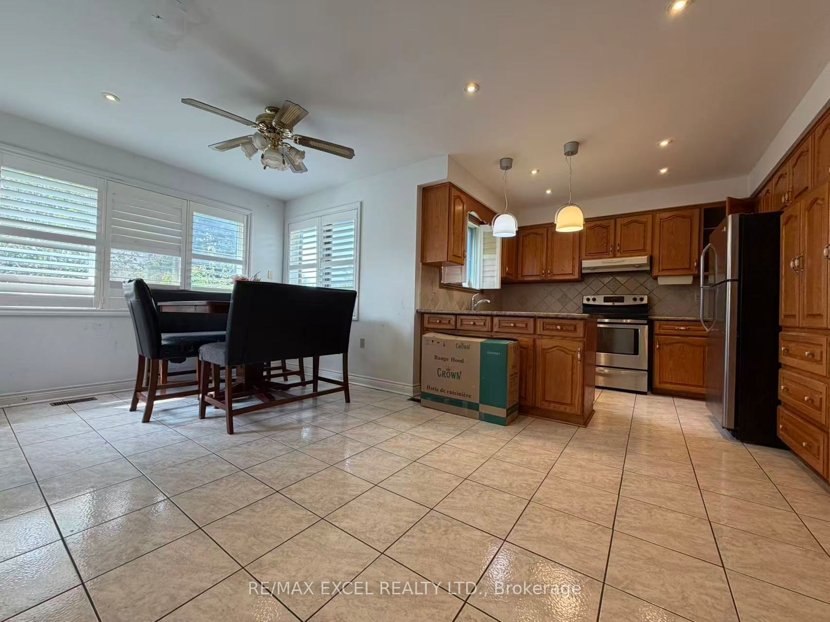 56 Leafield Drive Upper Property Photo 1