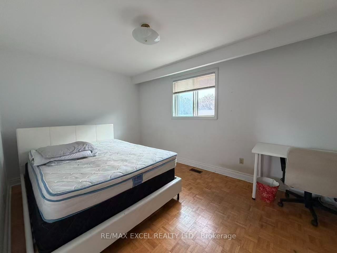 56 Leafield Drive Upper Property Photo 17