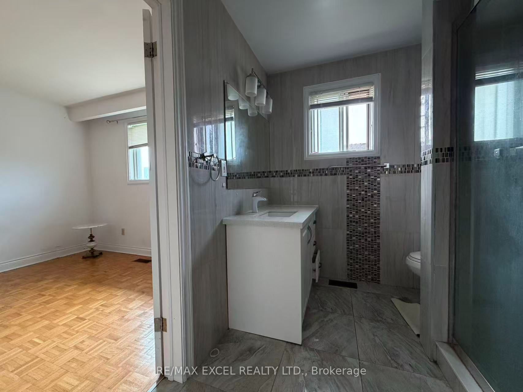56 Leafield Drive Upper Property Photo 19