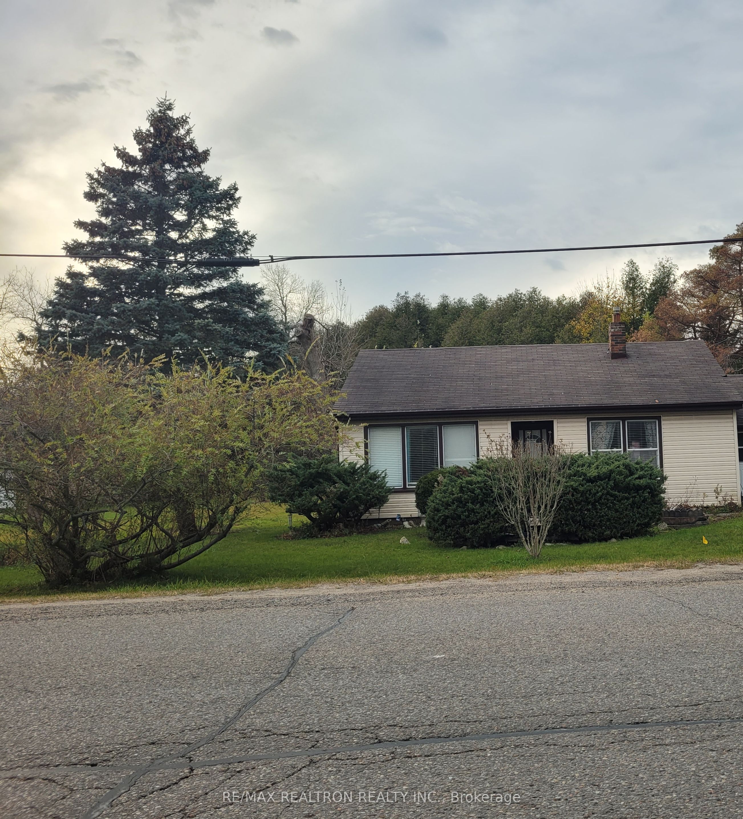 2658 Solina Road Property Photo 1