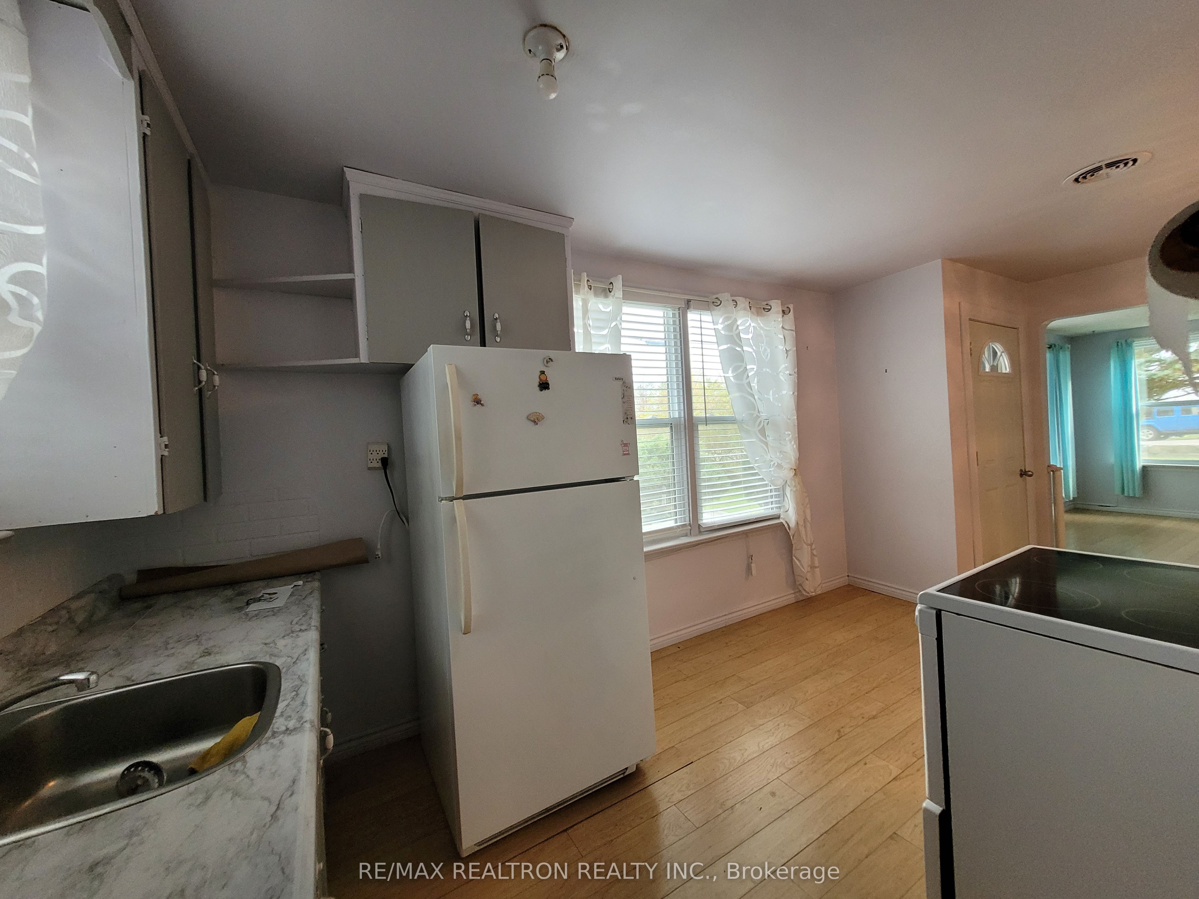2658 Solina Road Property Photo 2