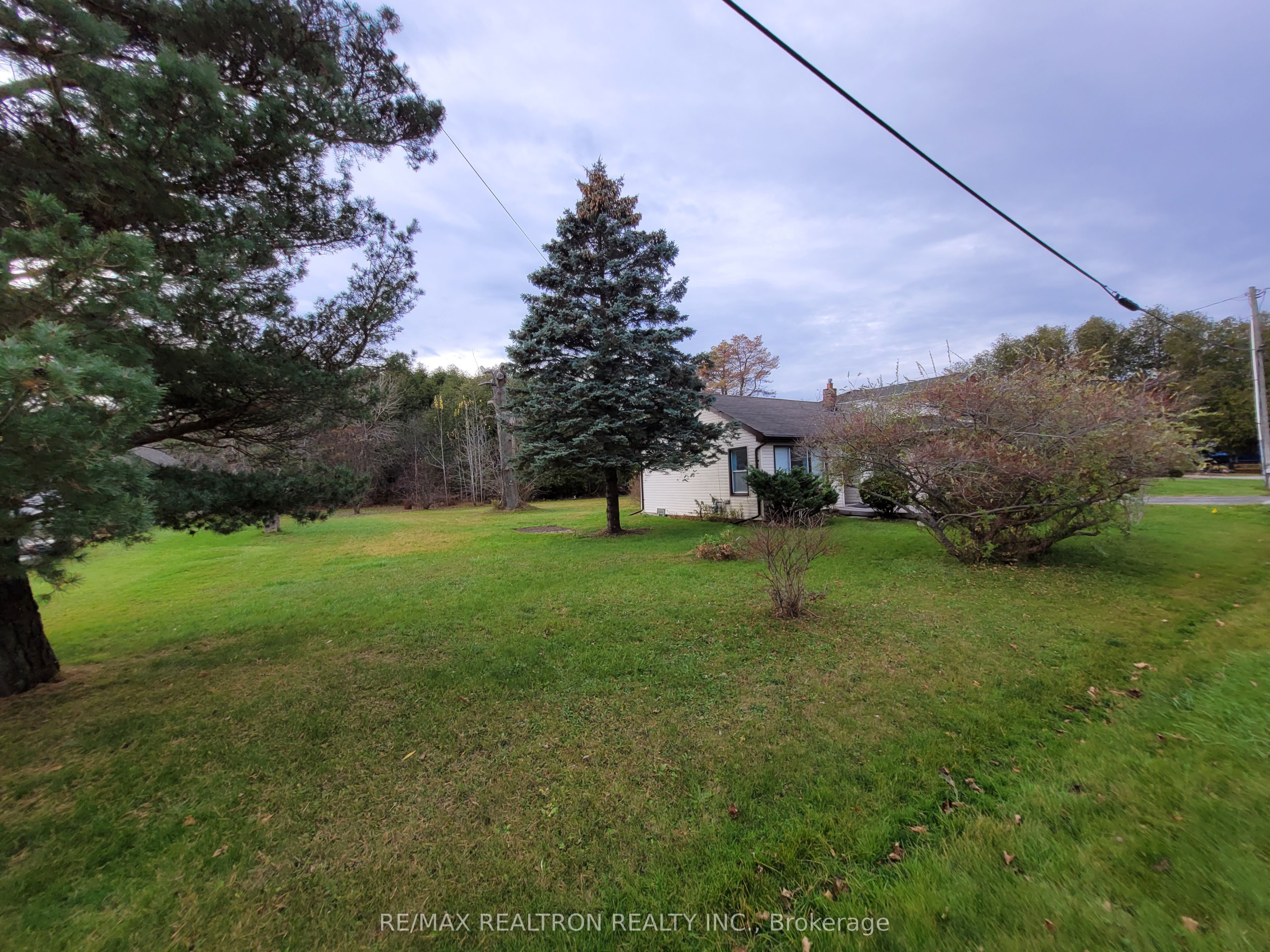 2658 Solina Road Property Photo 4