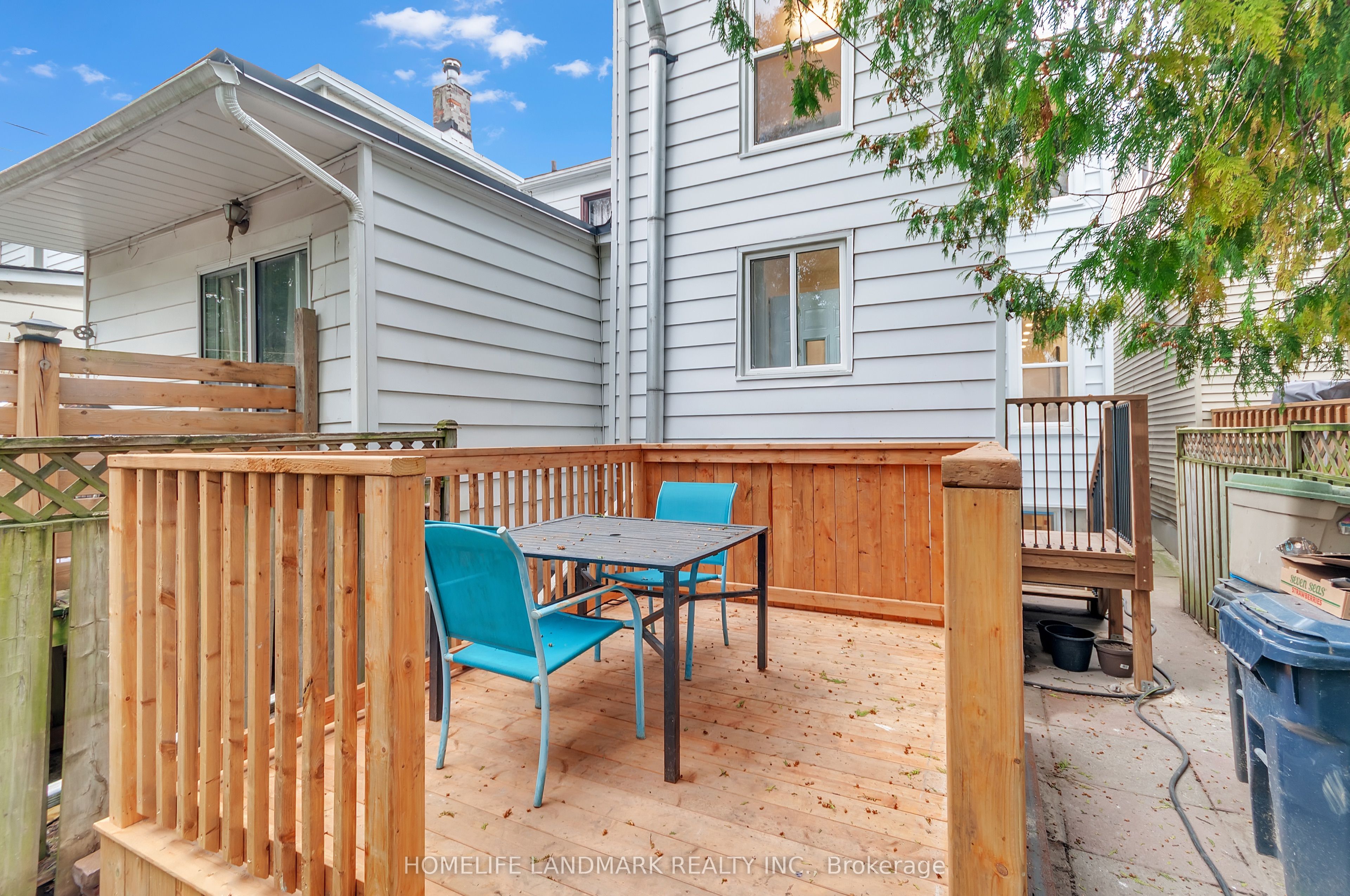 26 Queensdale Avenue Property Photo 4