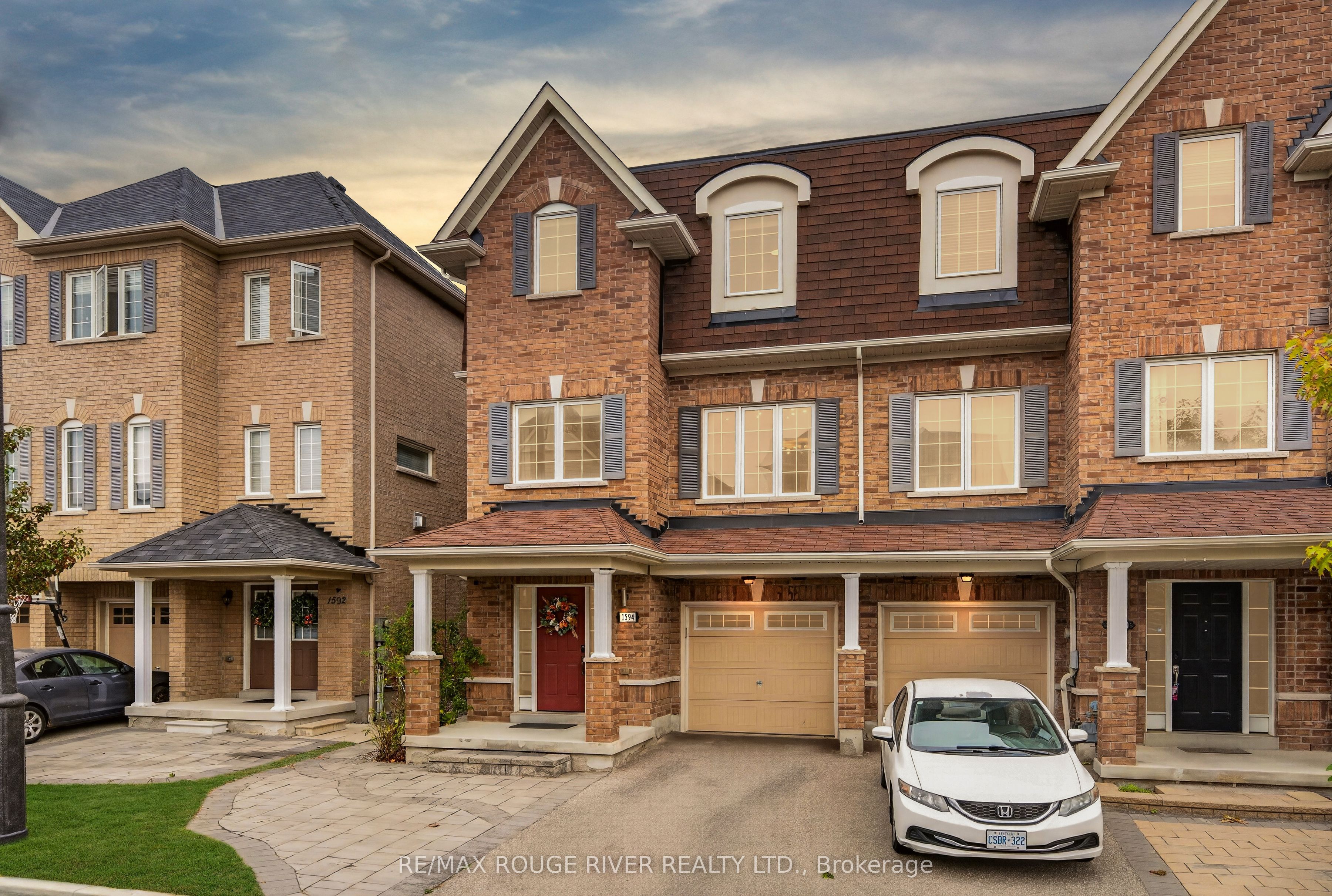 1594 Brandy Court Property Photo 1