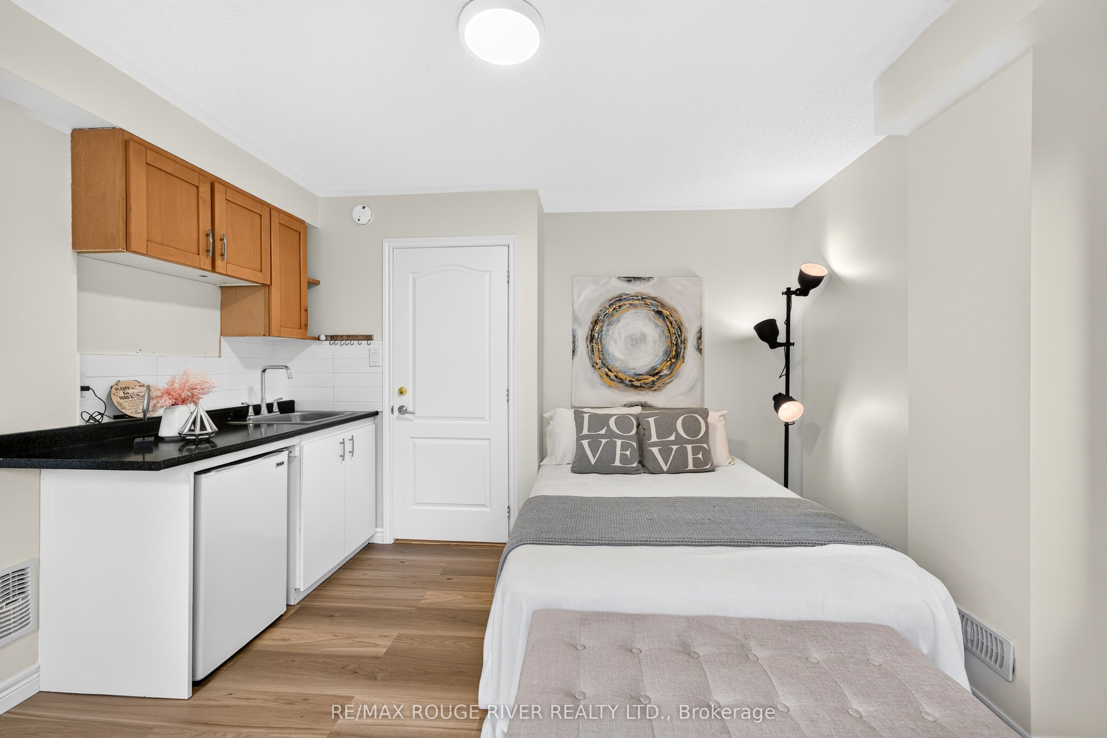 1594 Brandy Court Property Photo 22