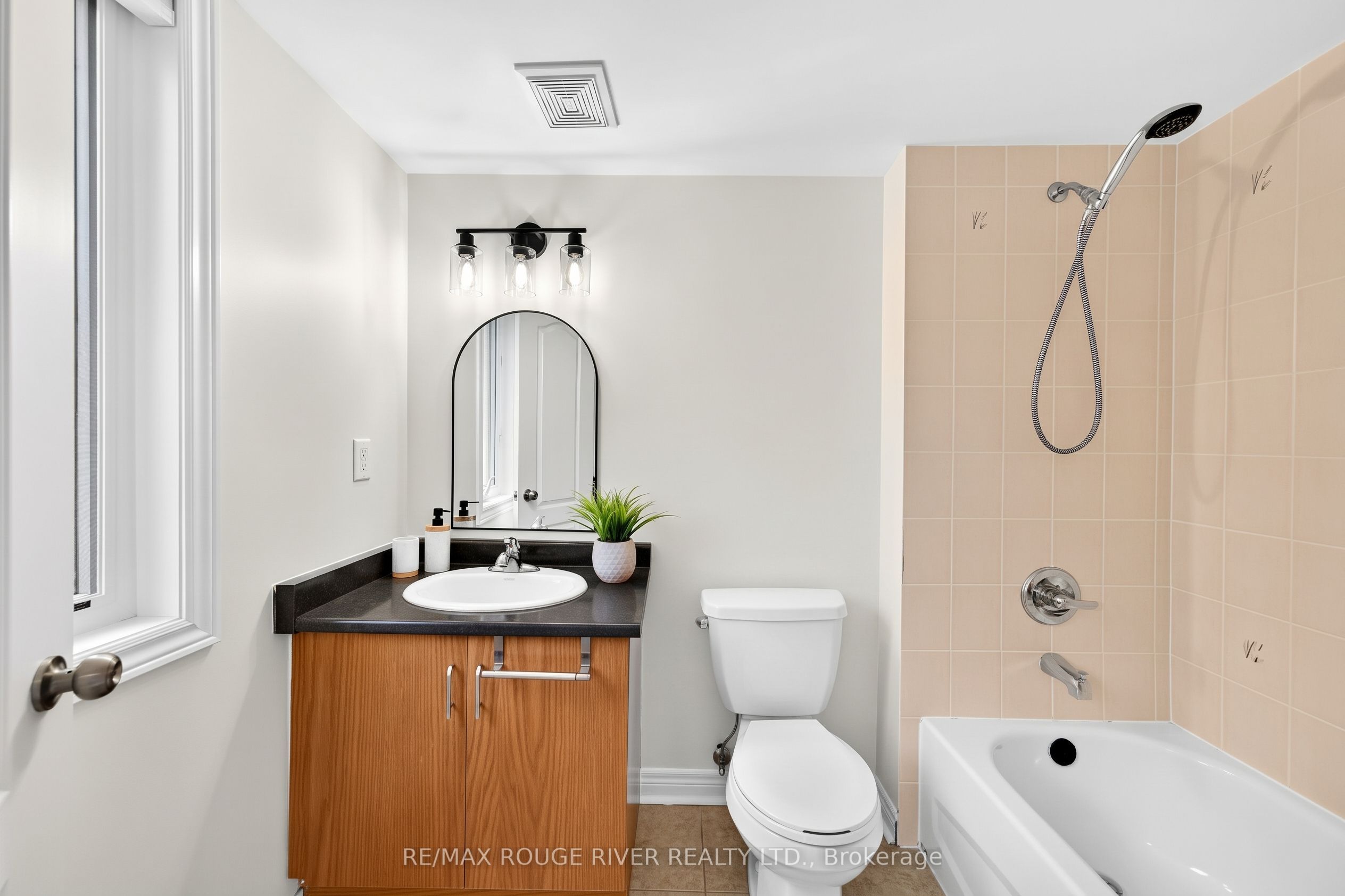 1594 Brandy Court Property Photo 24