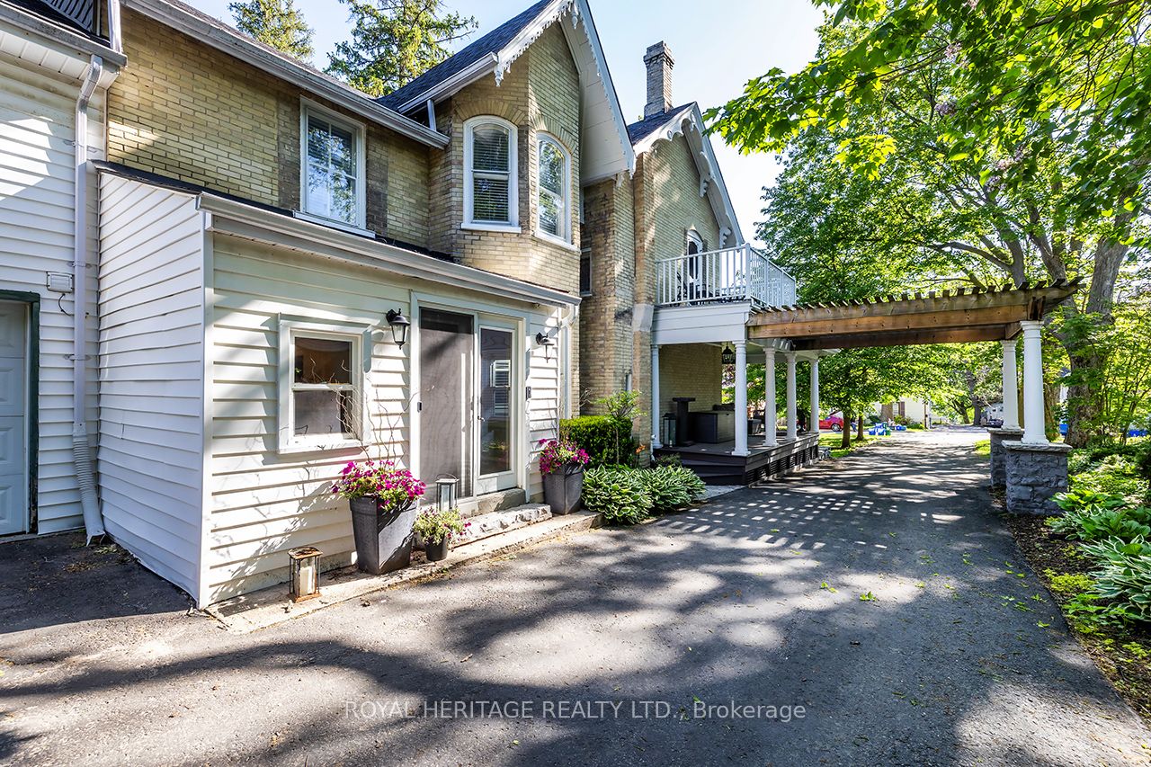 220 Cochrane Street Property Photo 43