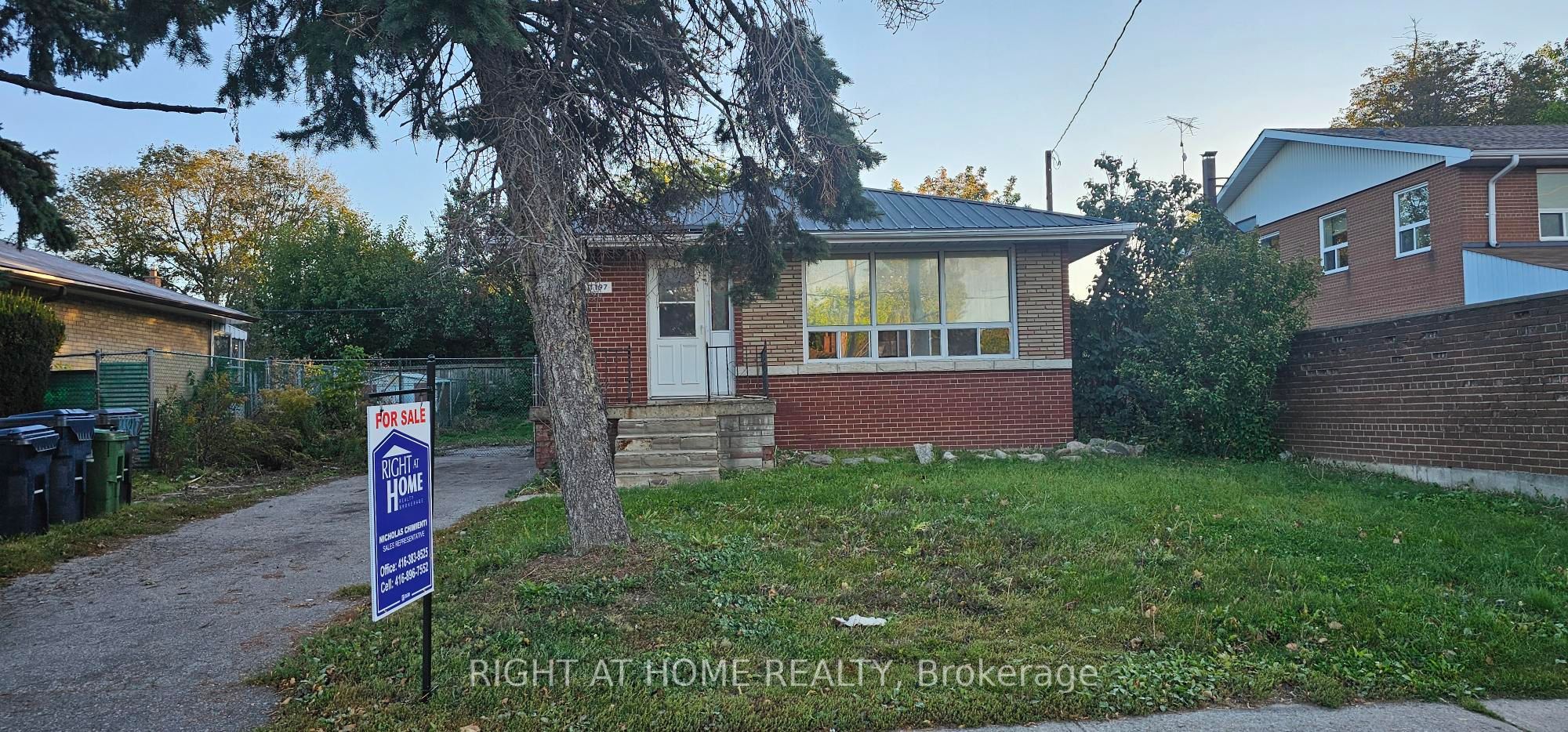 1197 Brimley Road Property Photo 1