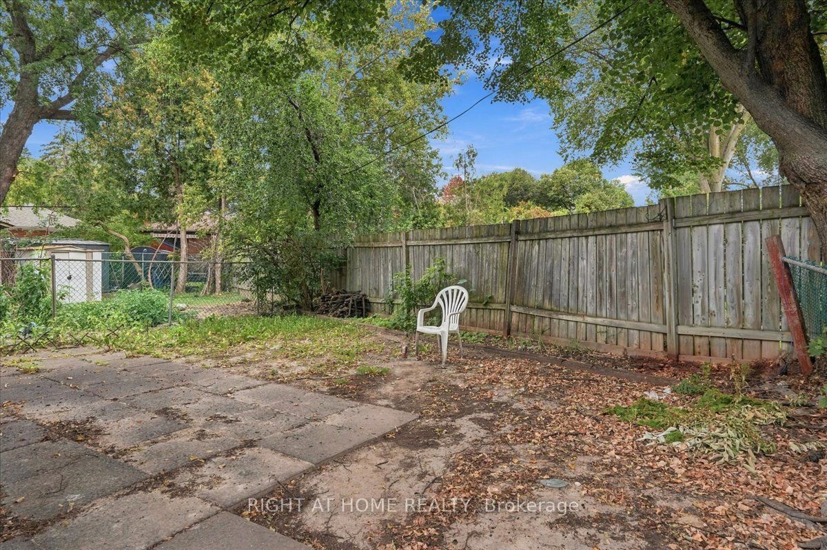 70 Painted Post Drive Property Photo 32