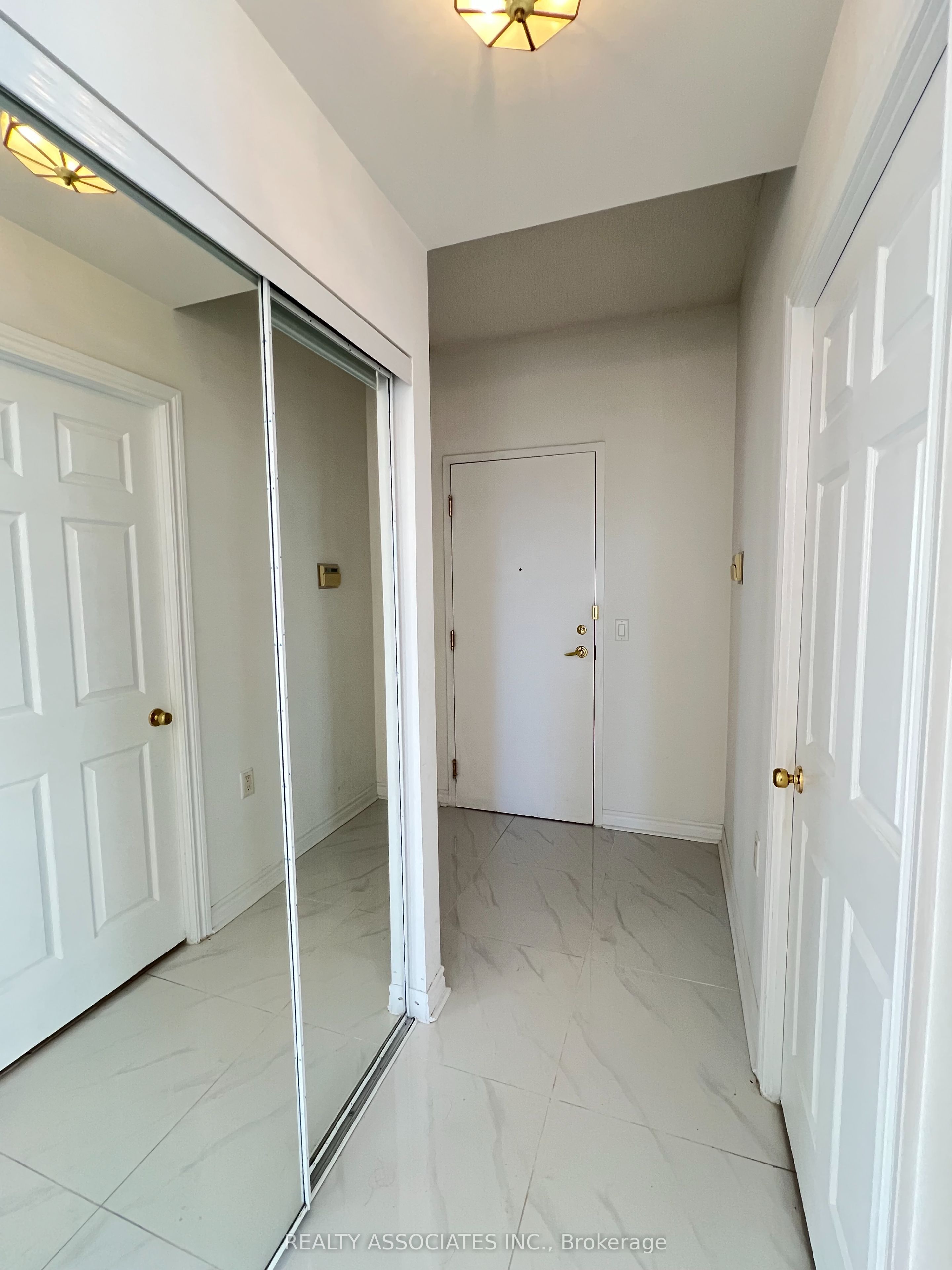 2627 Mccowan Road Lph17 Property Photo 1