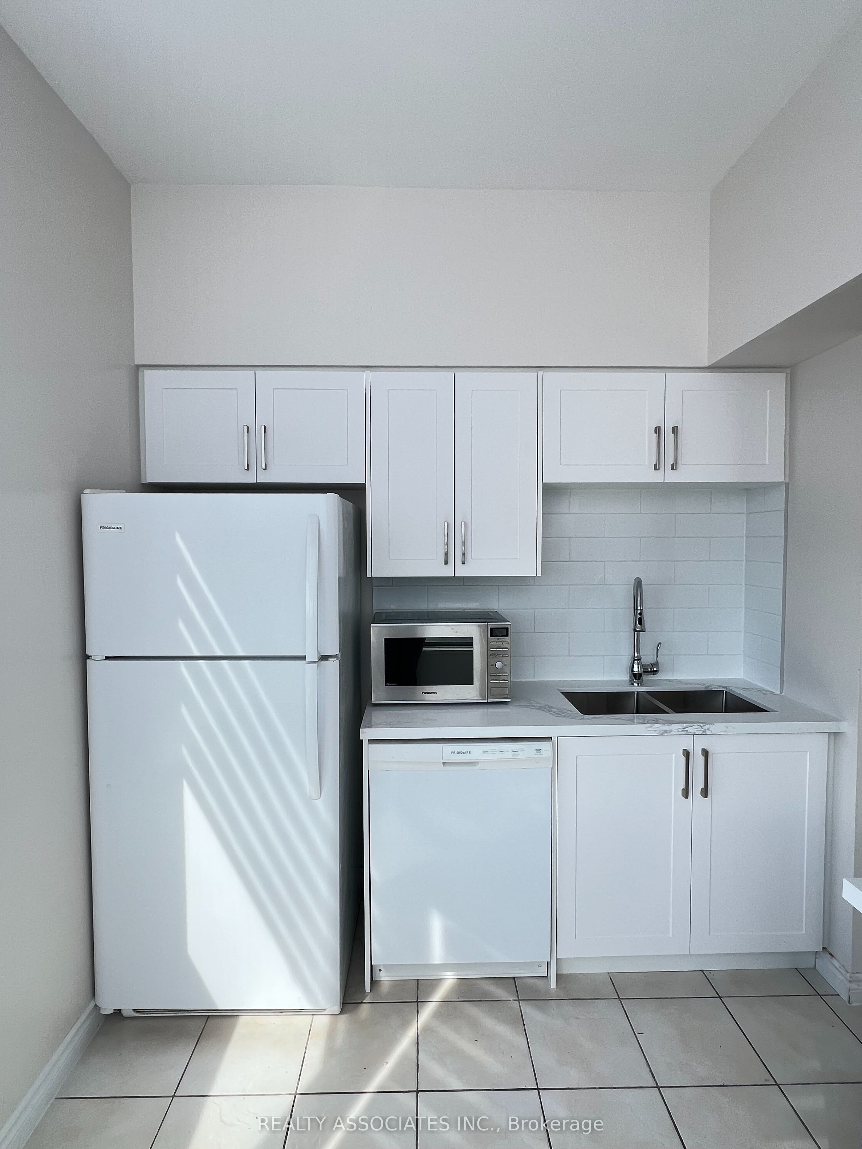 2627 Mccowan Road Lph17 Property Photo 5