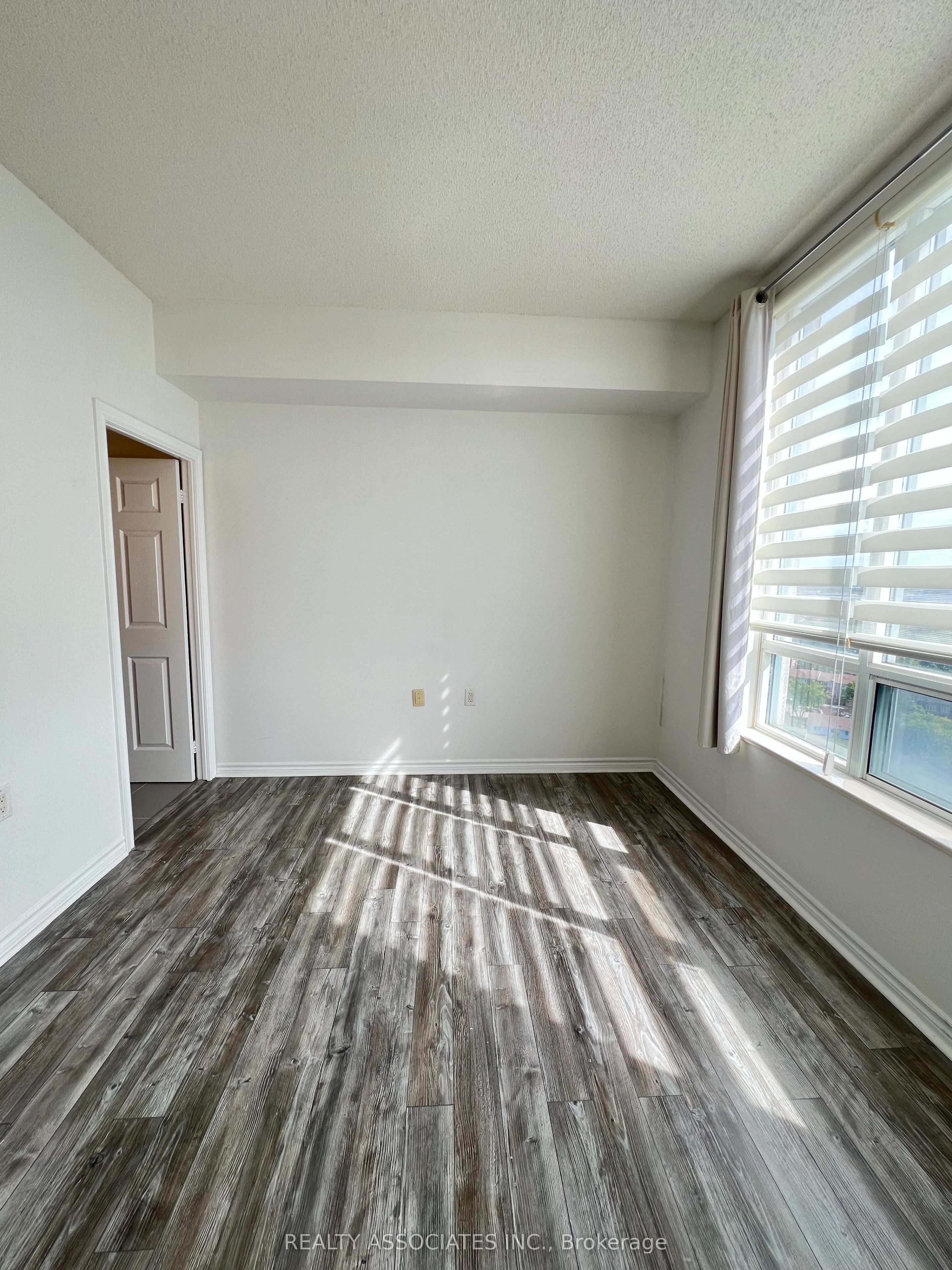 2627 Mccowan Road Lph17 Property Photo 10