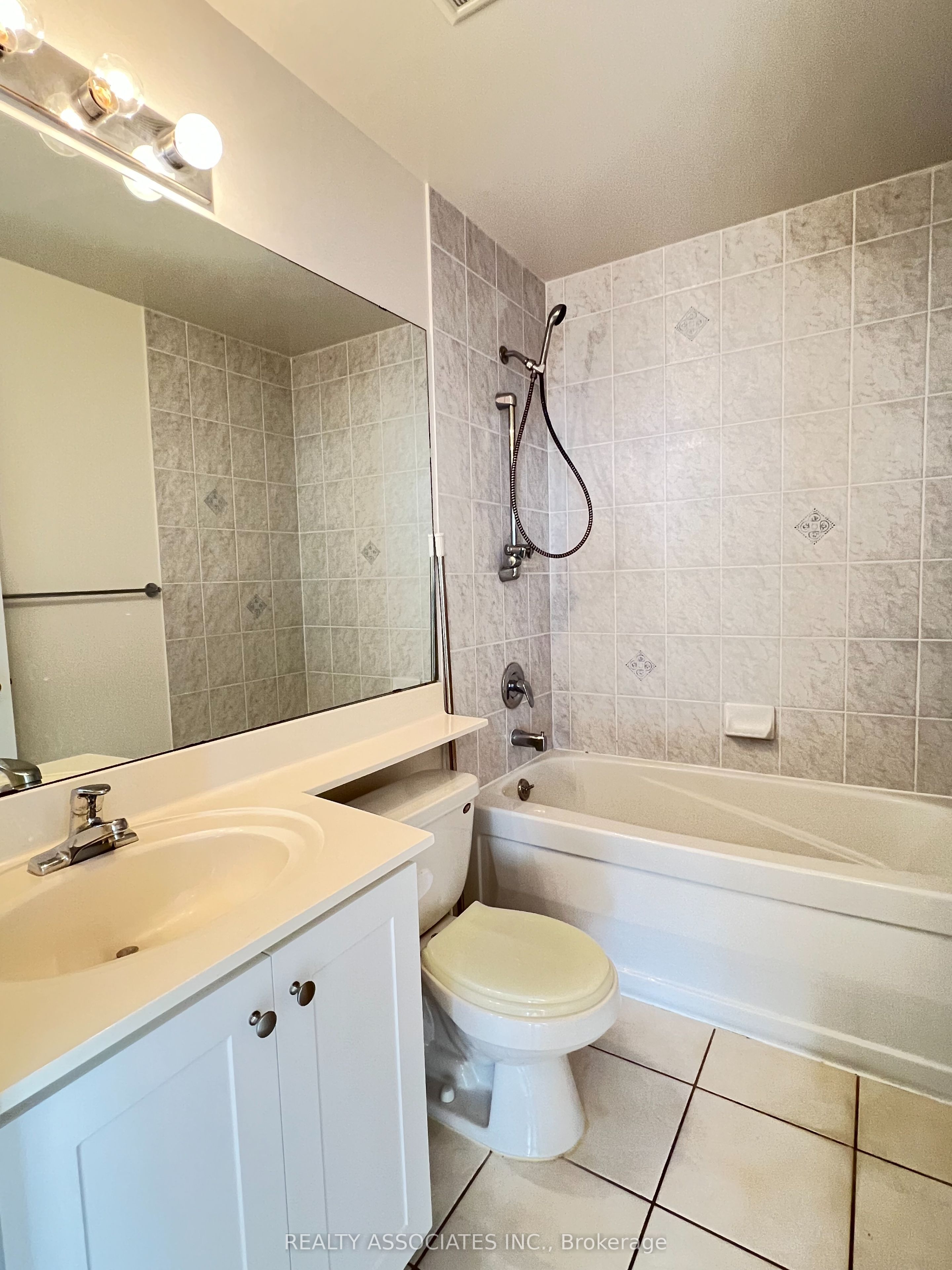 2627 Mccowan Road Lph17 Property Photo 14