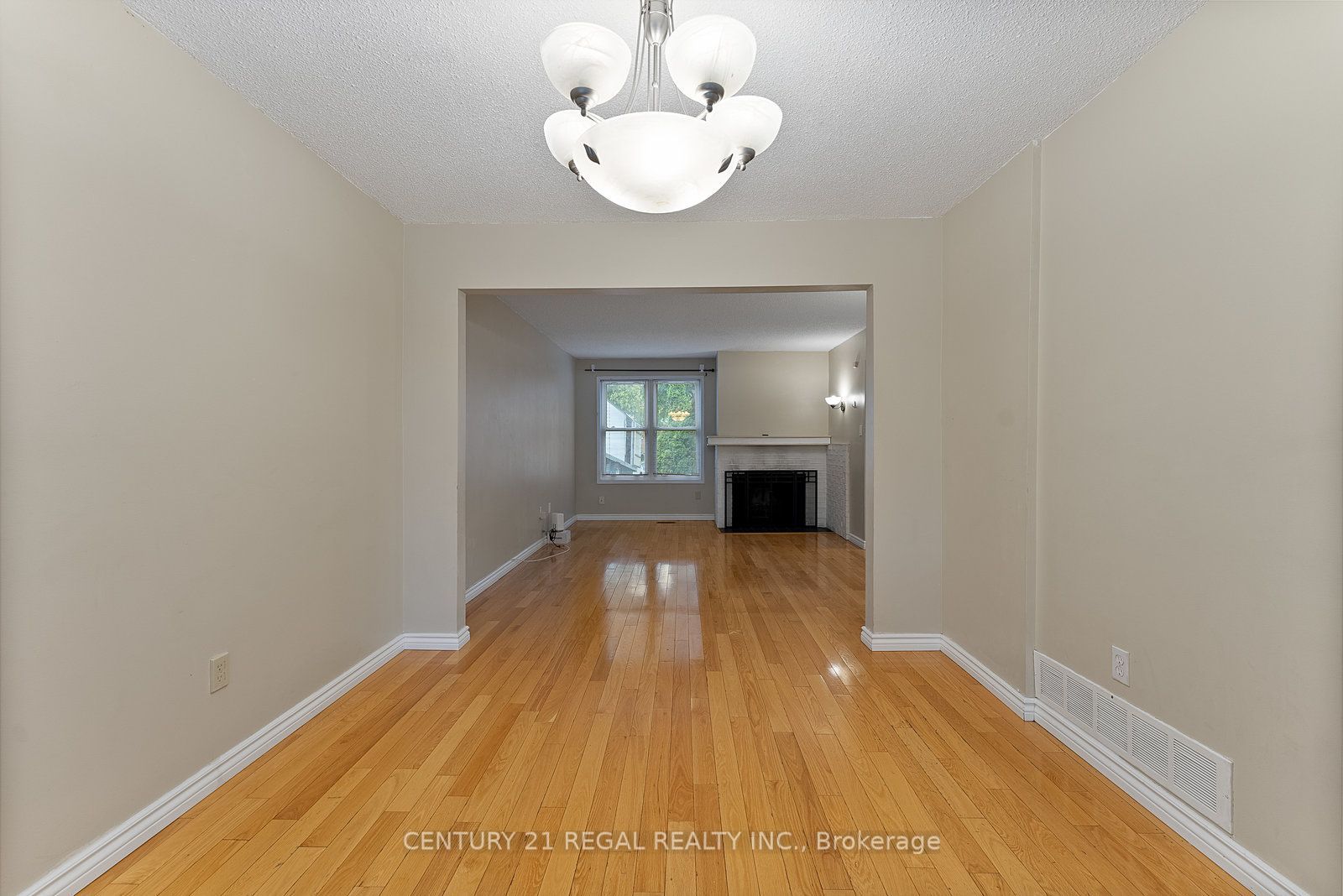 28 Ecclesfield Drive Property Photo 14