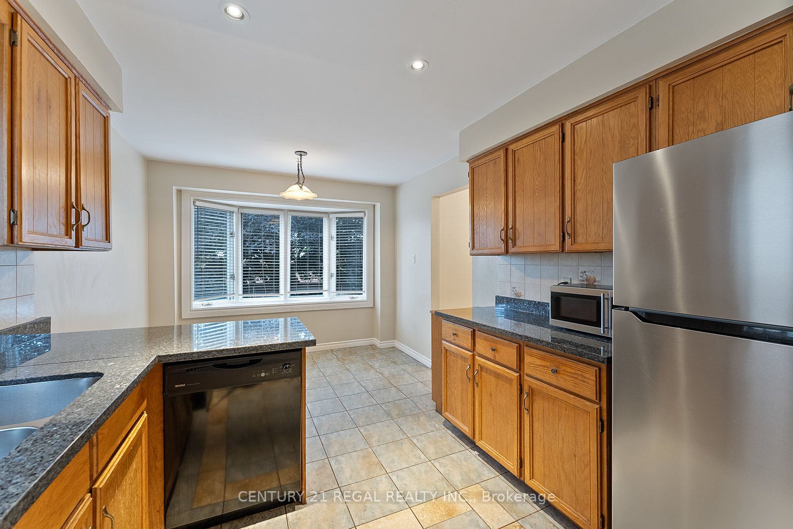 28 Ecclesfield Drive Property Photo 17