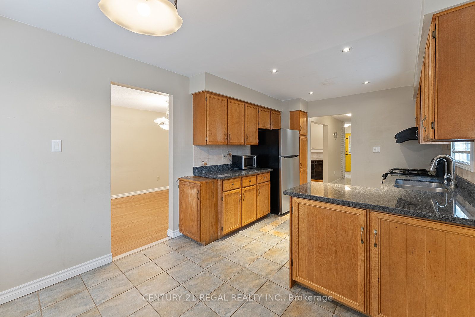 28 Ecclesfield Drive Property Photo 22