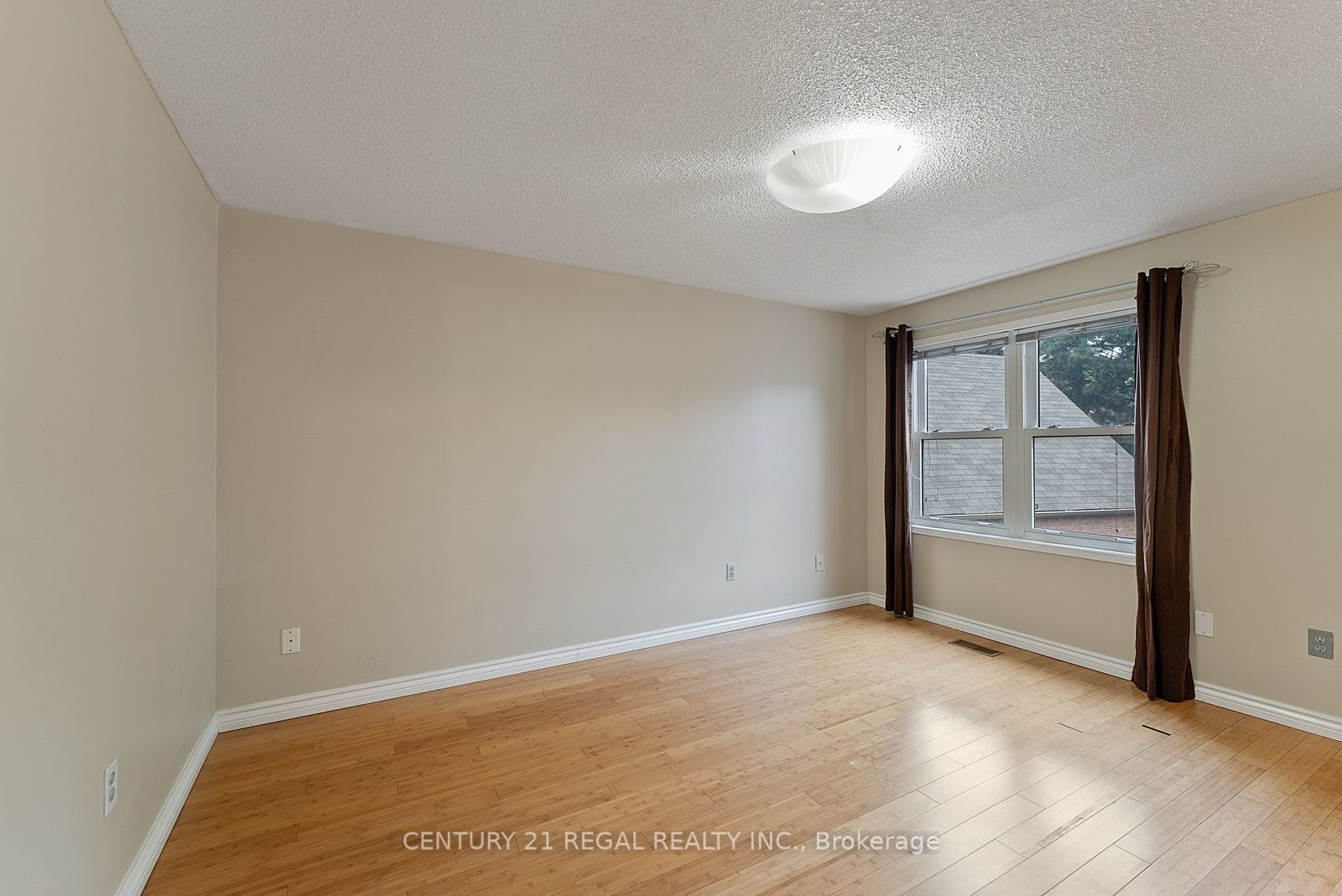 28 Ecclesfield Drive Property Photo 26